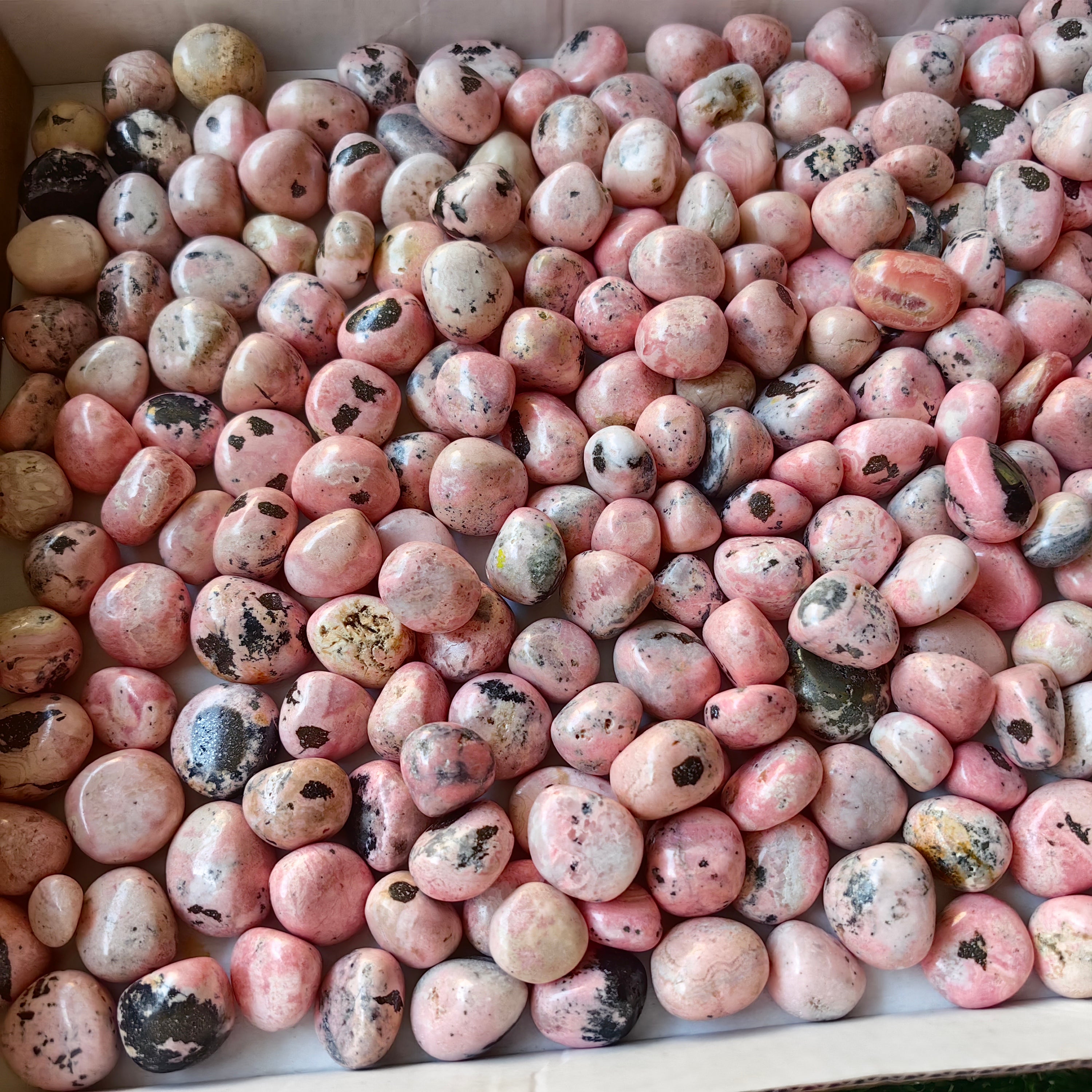 2 kg tumbled pink rhodonite