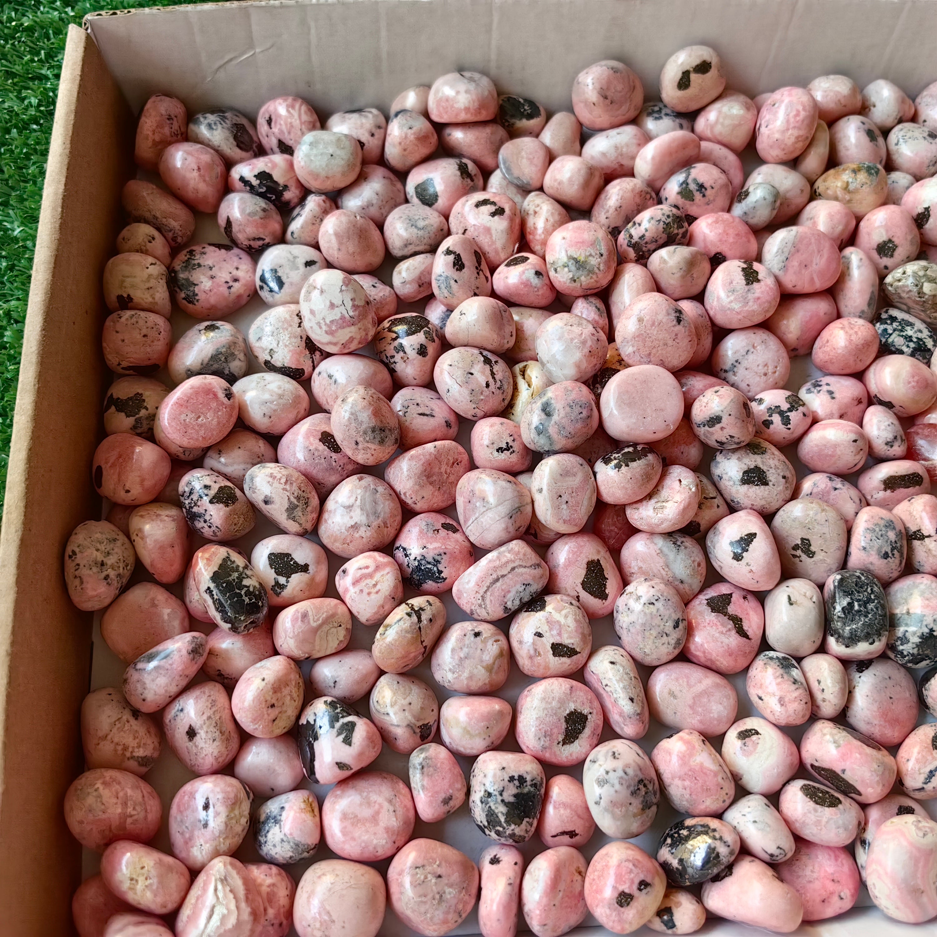 2 kg tumbled pink rhodonite
