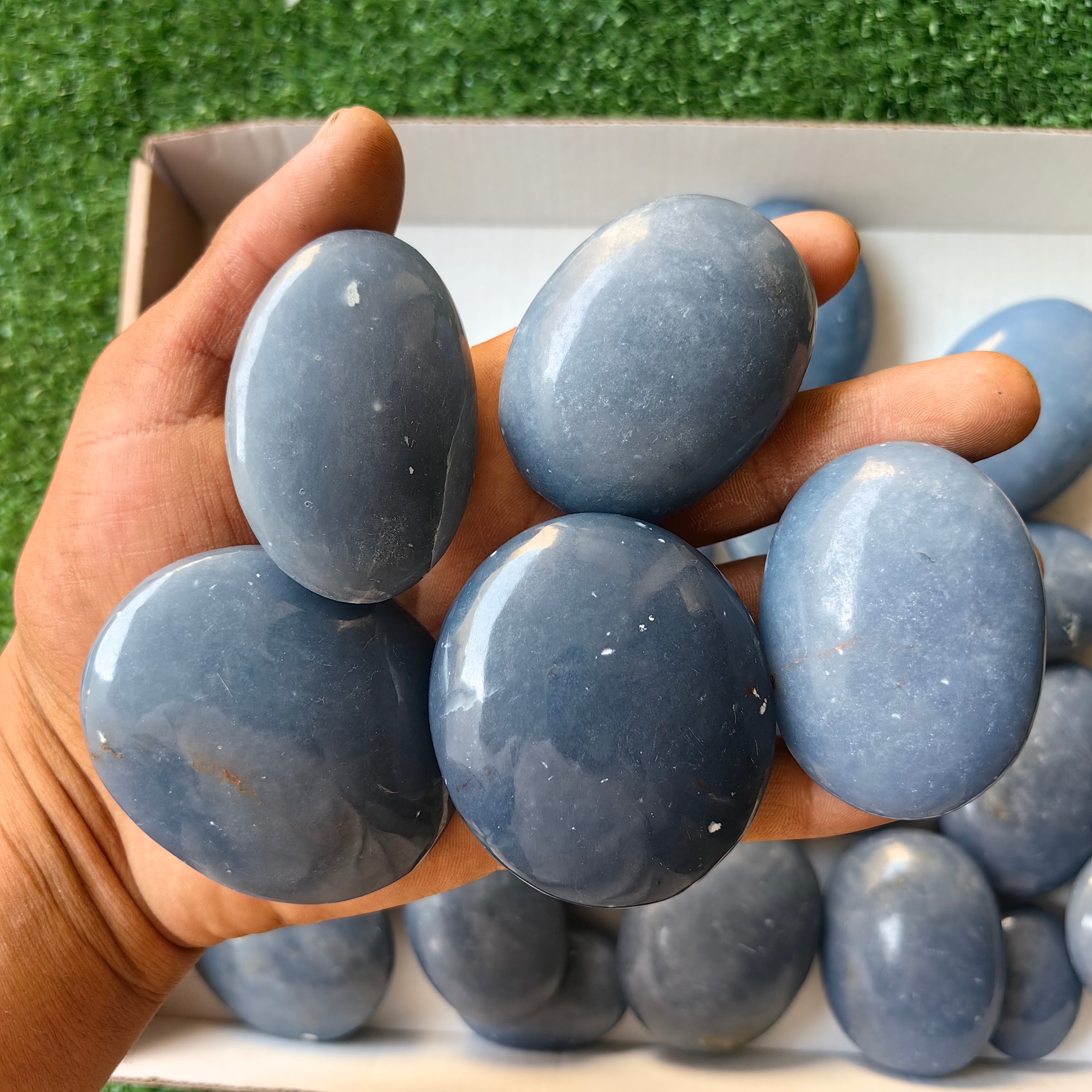 29 pc blue angelite palms