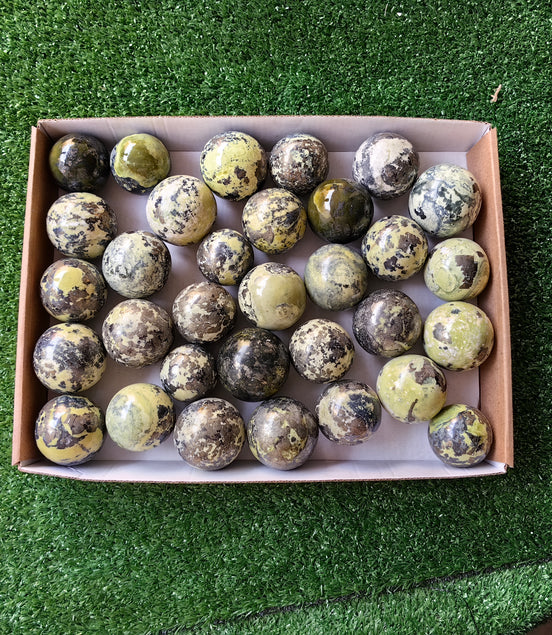 32 pc green serpentine with pyrite spheres