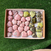 31 pc green serpentine & rhodonite hearts