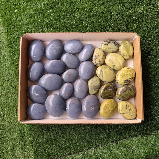 28 pc angelite & green serpentine palms