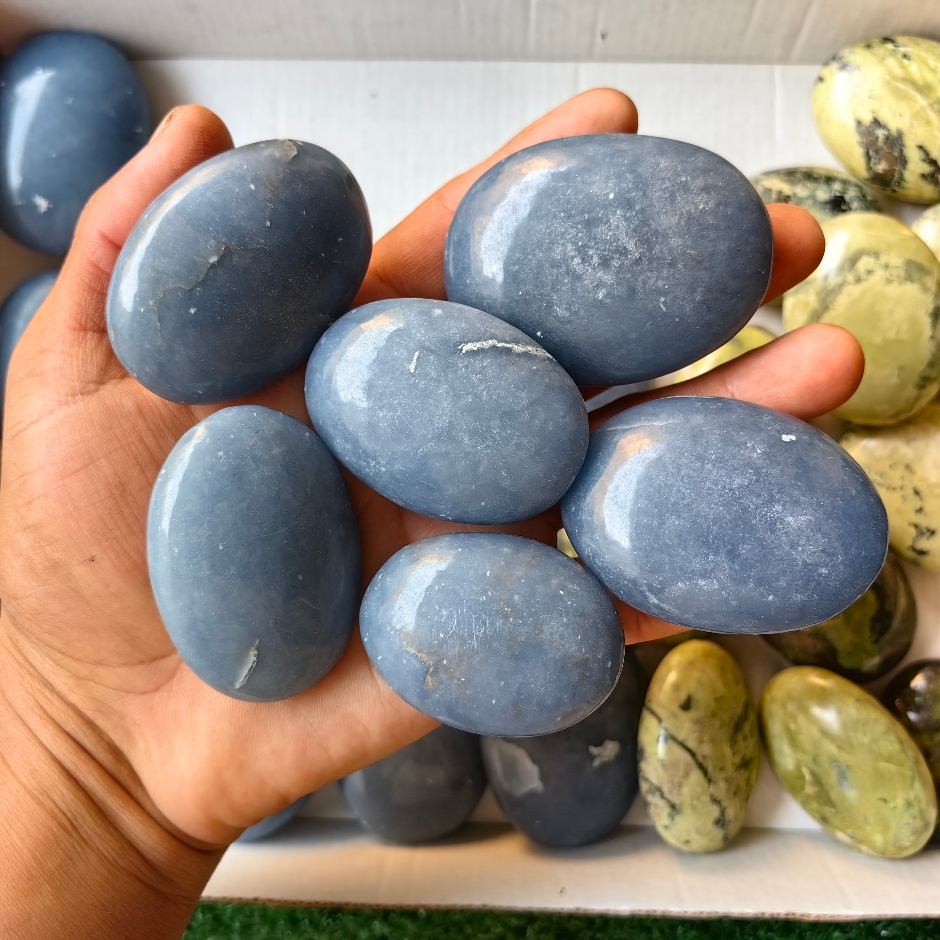 28 pc angelite & green serpentine palms
