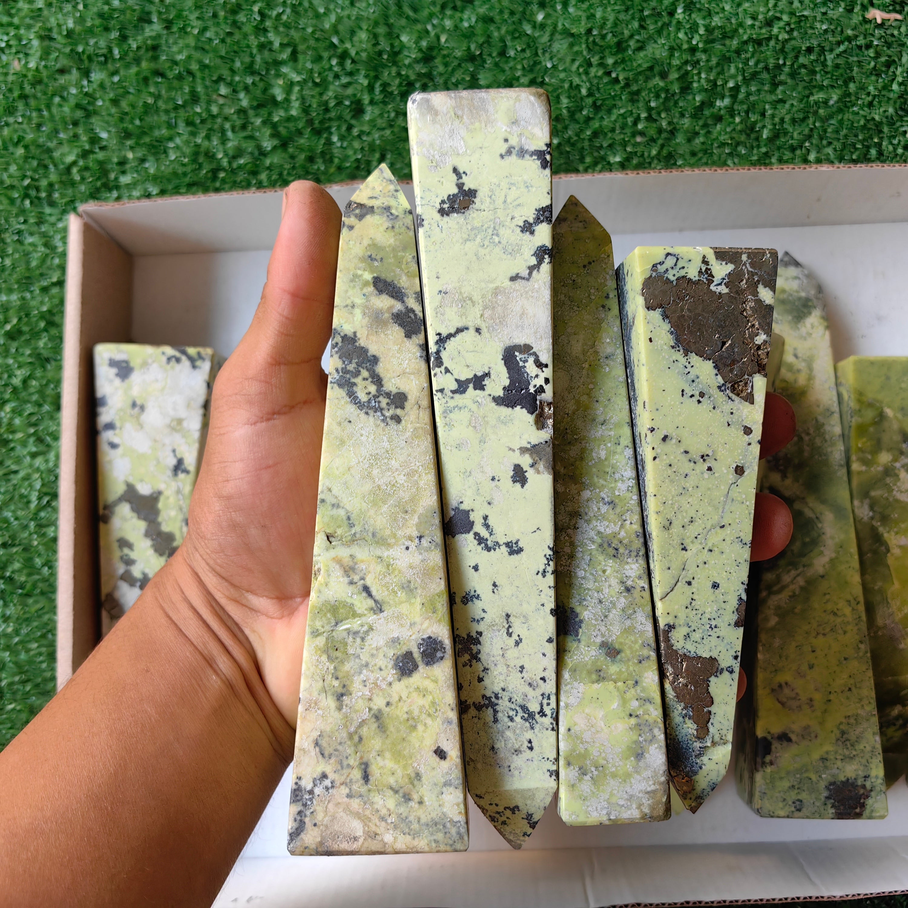 11 pc big green serpentine towers