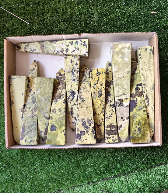 12 pc big green serpentine towers