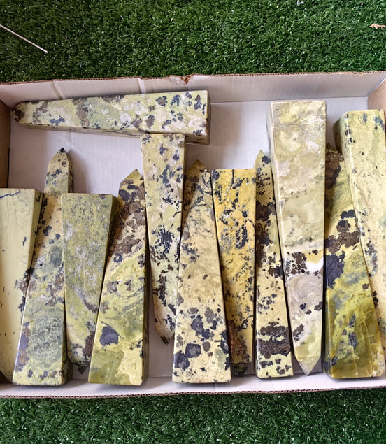 12 pc big green serpentine towers