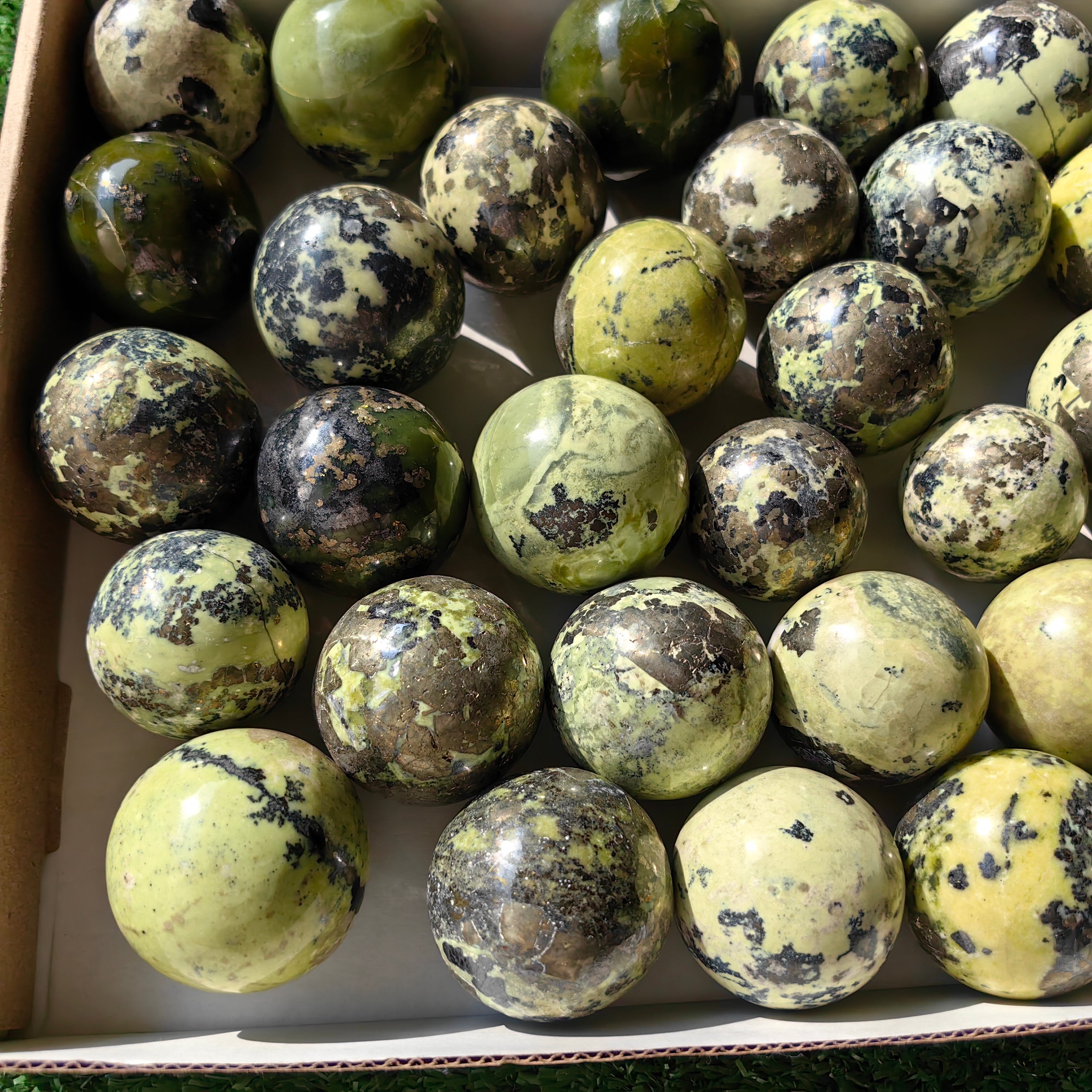 35 pc green serpentine with pyrite spheres