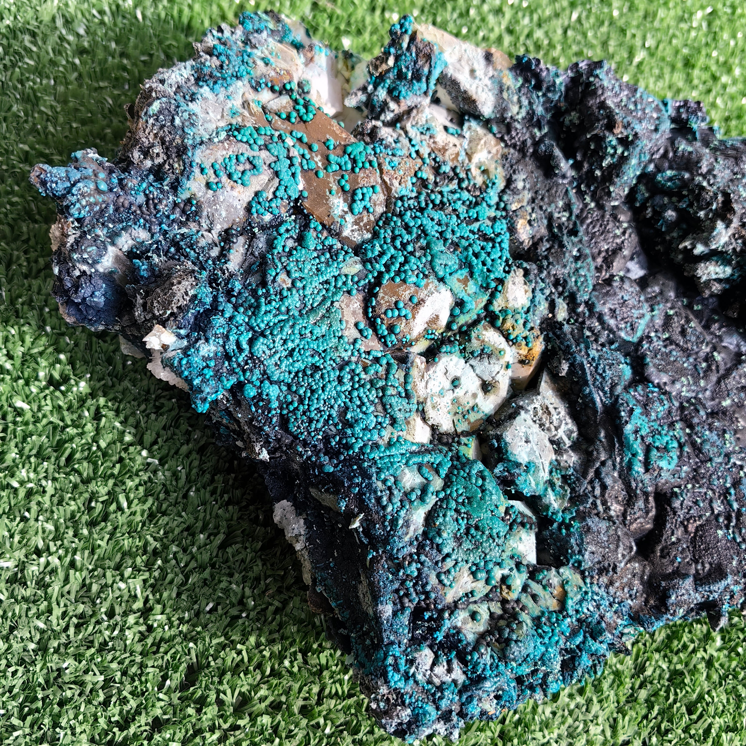 Chrysocolla on Quartz from mine tentadora