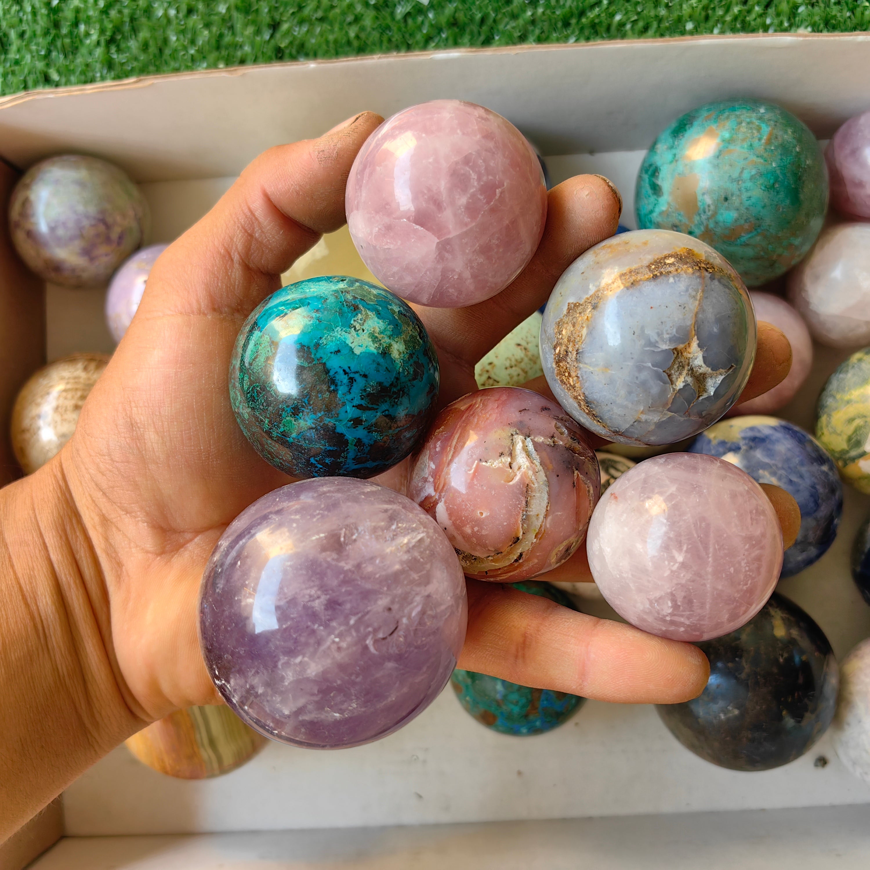 31 pc carving spheres in mixted stones
