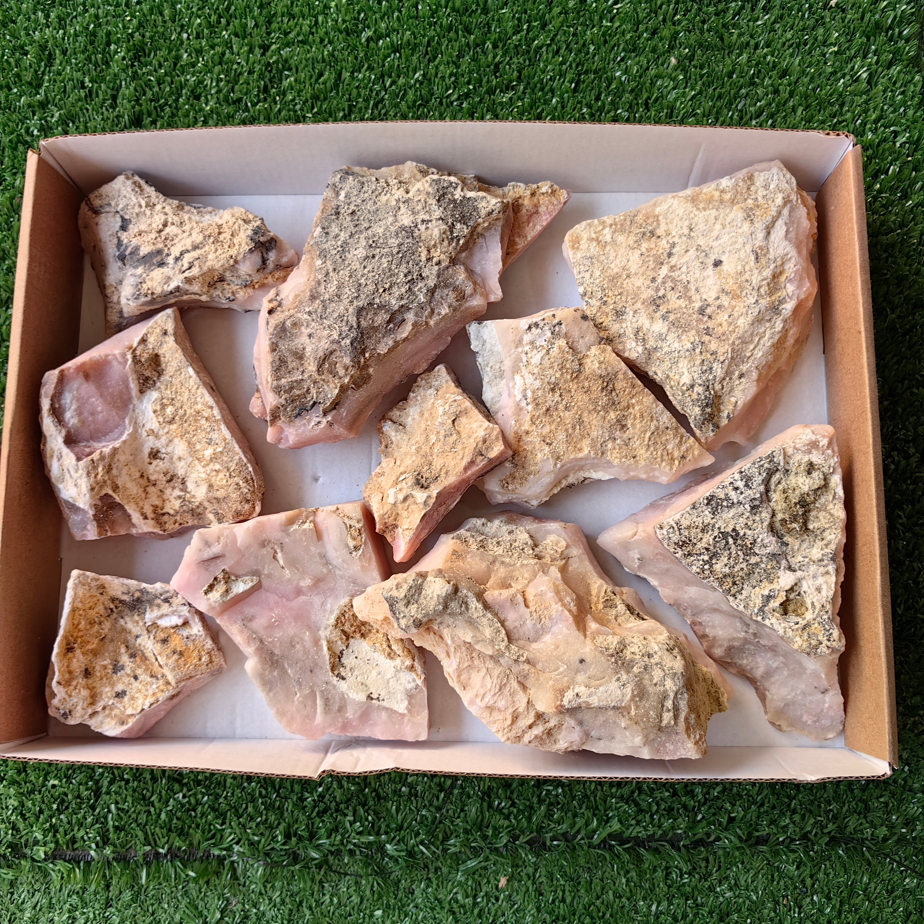 2 kg Pink Opal Rough Peru