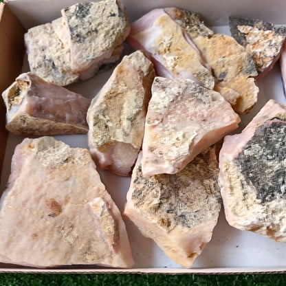 2 kg Pink Opal Rough Peru