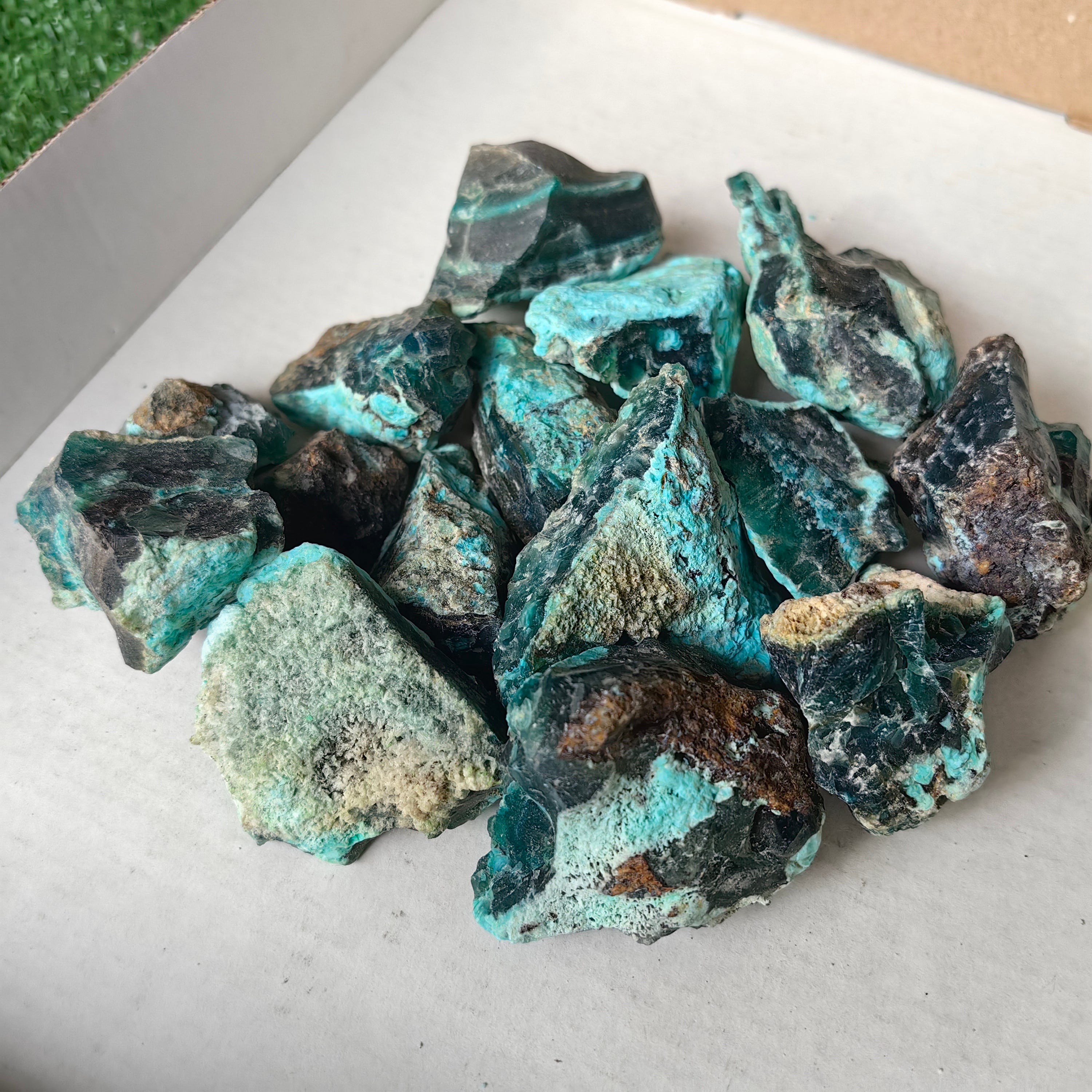 500 grams High grade Peruvian gem silica rough