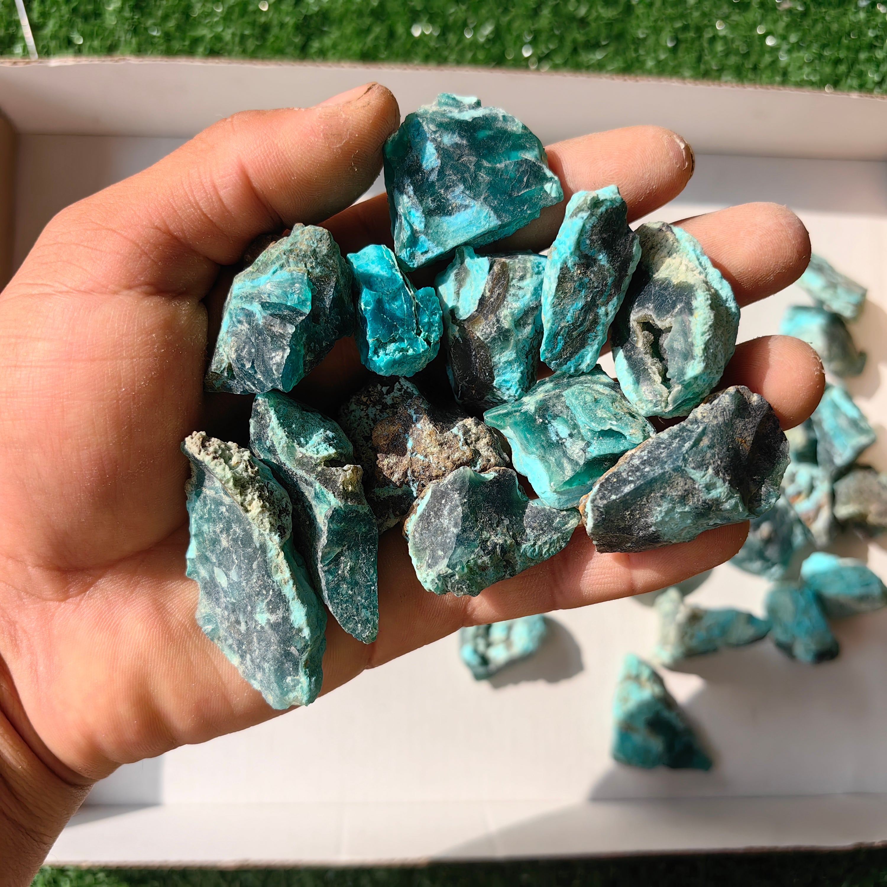 300 grams High grade Peruvian gem silica rough