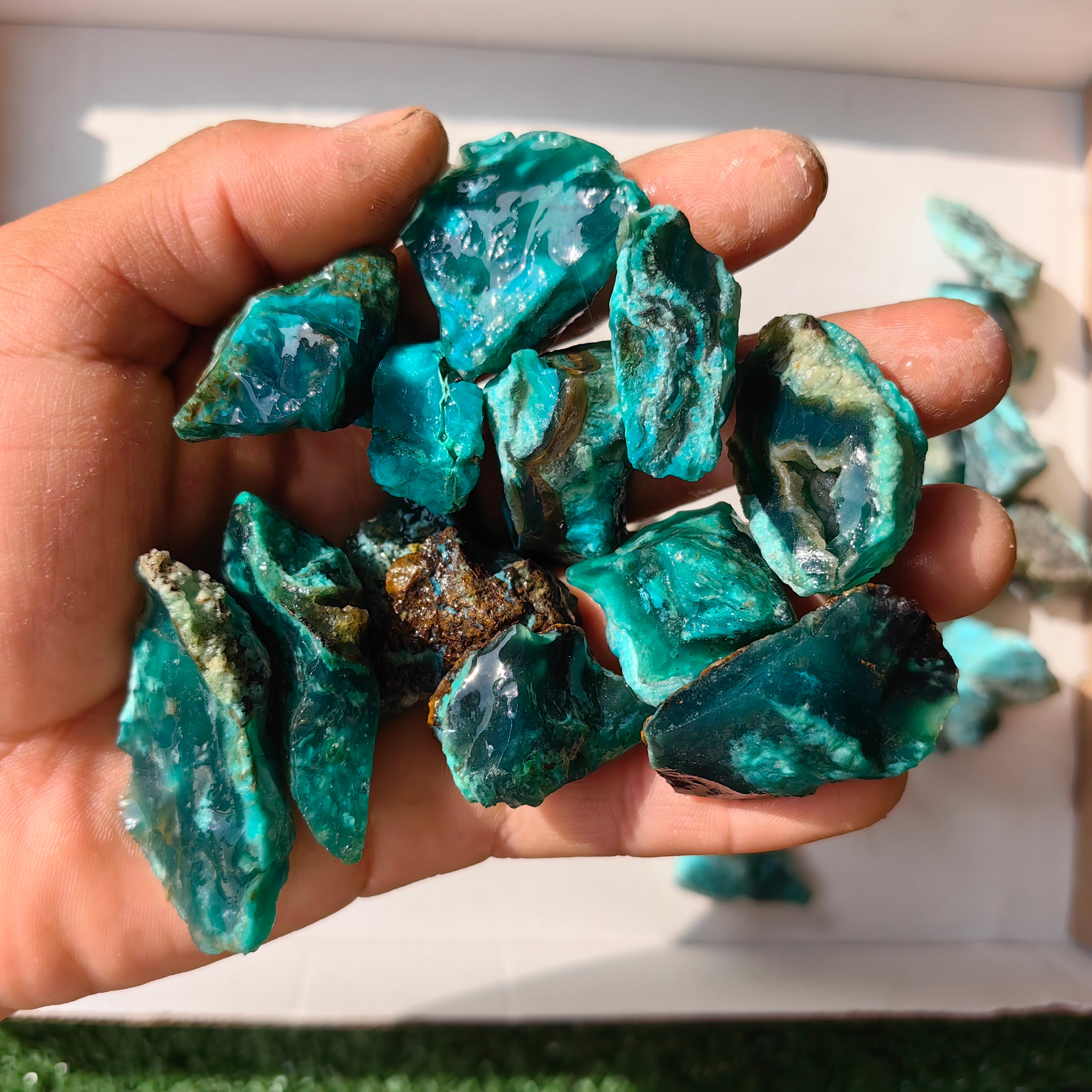300 grams High grade Peruvian gem silica rough