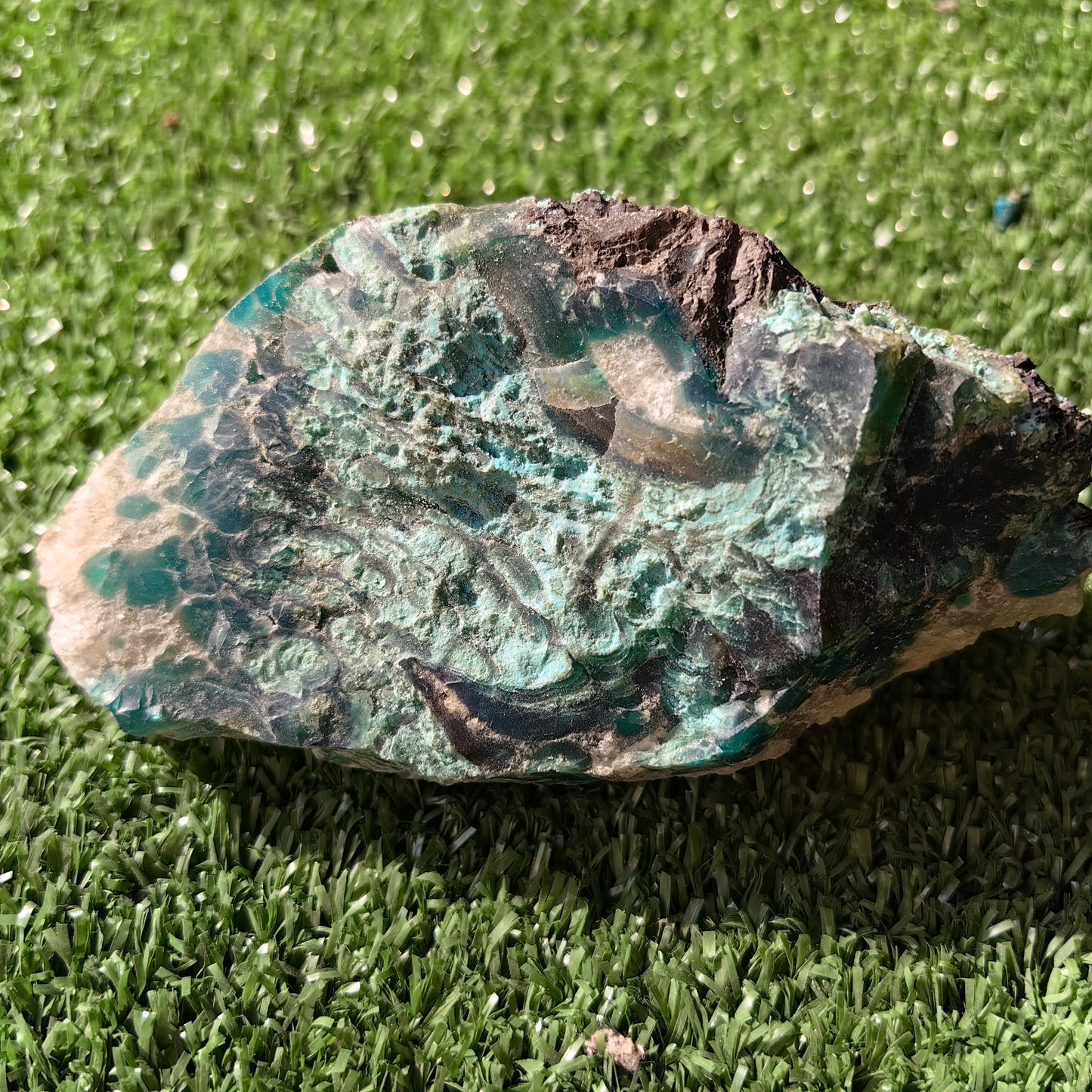 400 grams High grade Peruvian gem silica rough