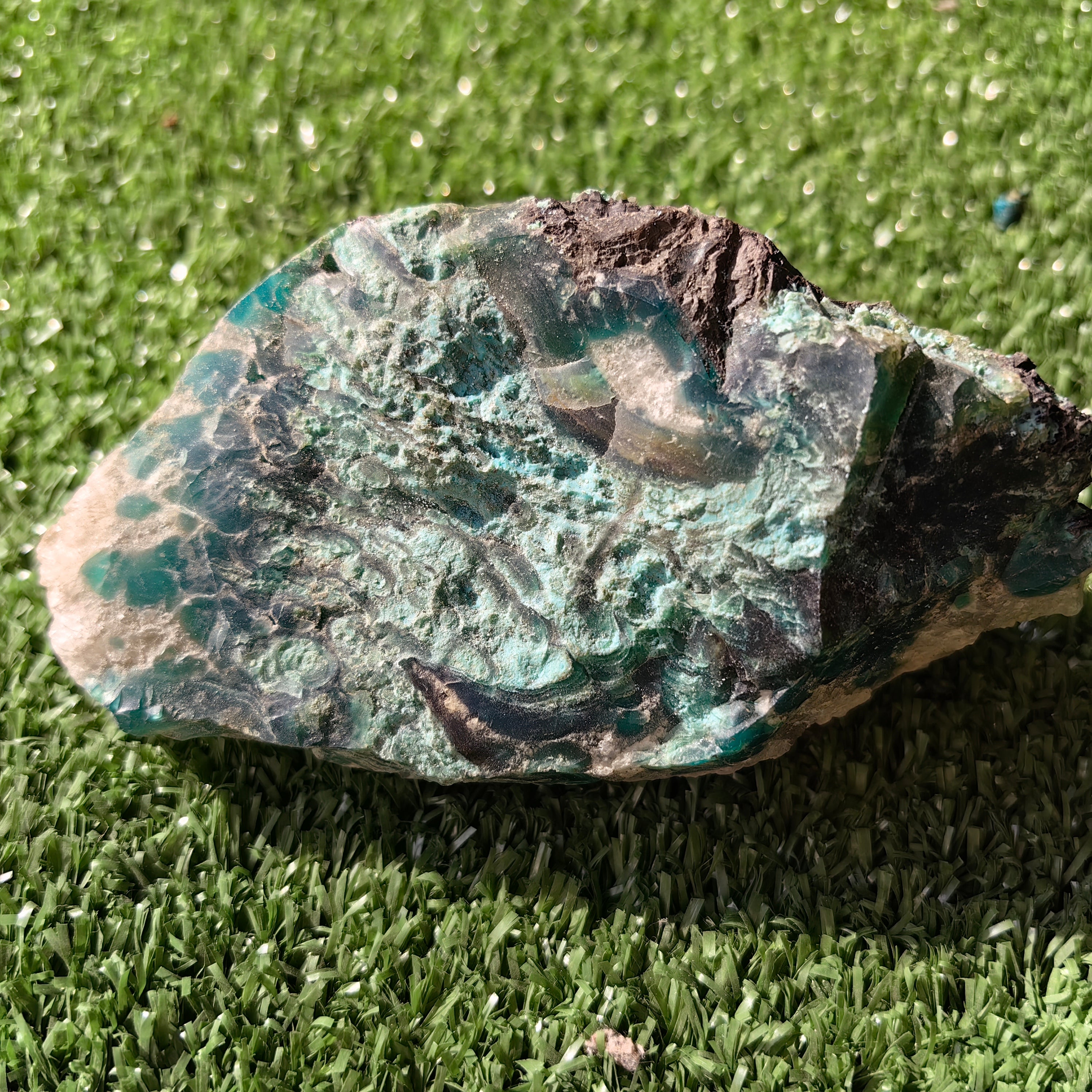 400 grams High grade Peruvian gem silica rough