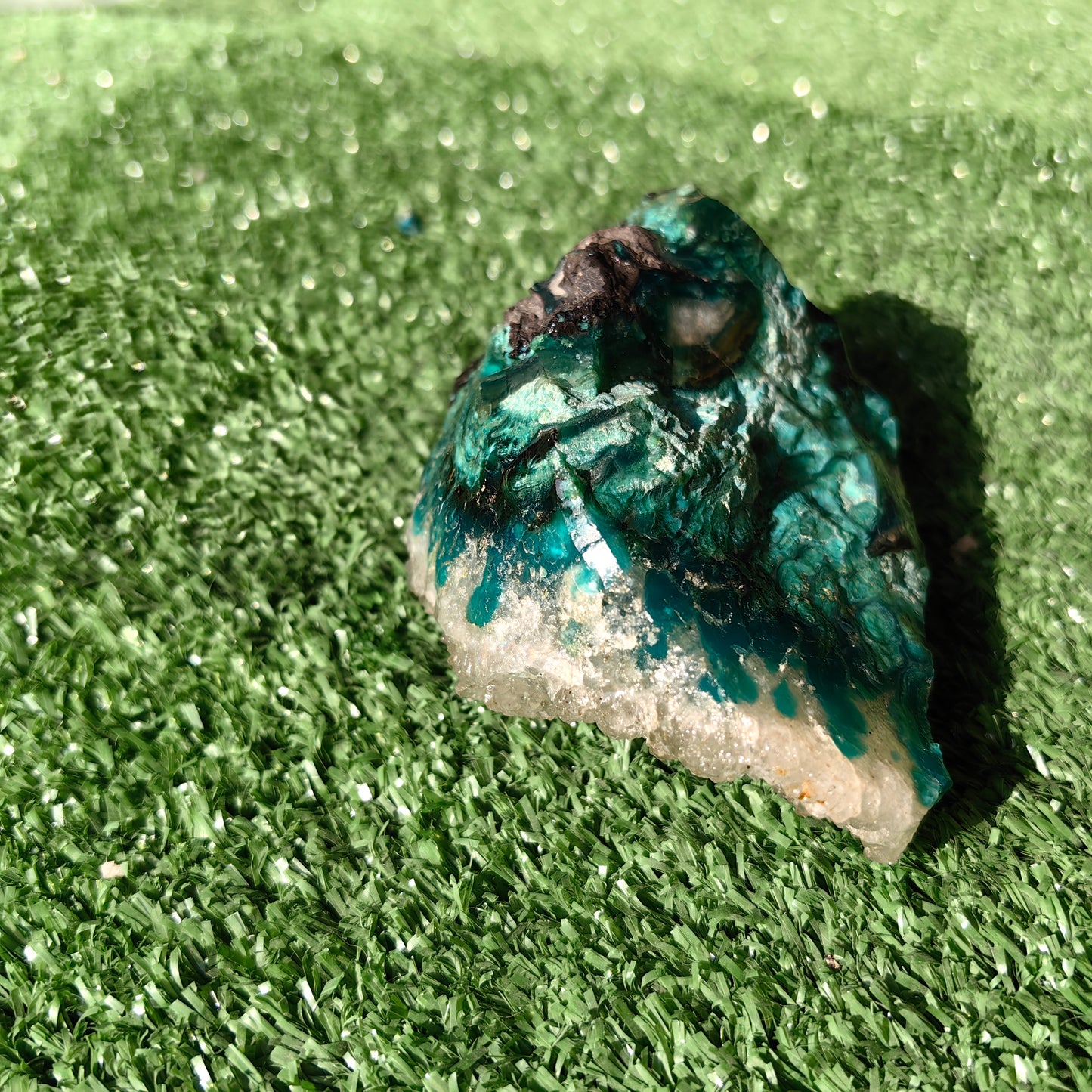 400 grams High grade Peruvian gem silica rough