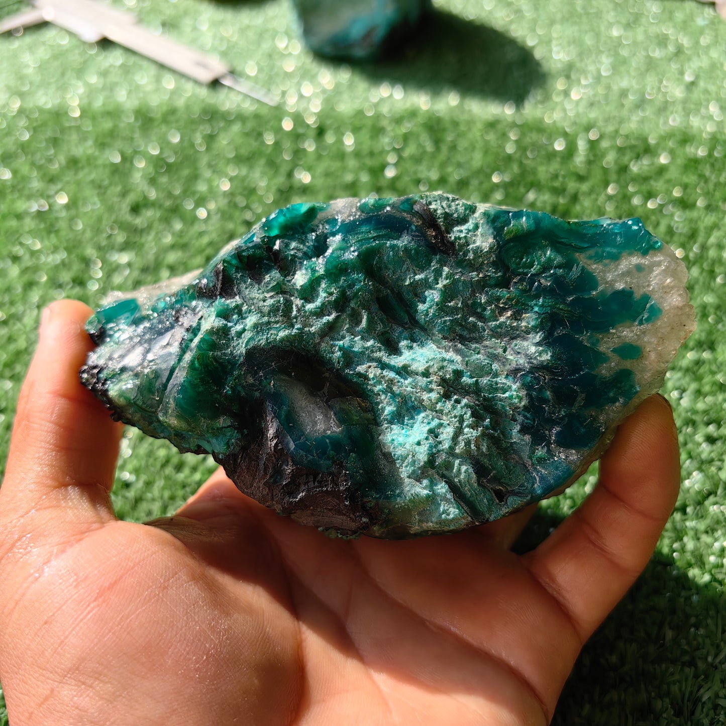 400 grams High grade Peruvian gem silica rough