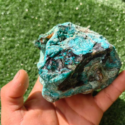 300 grams High grade Peruvian gem silica rough