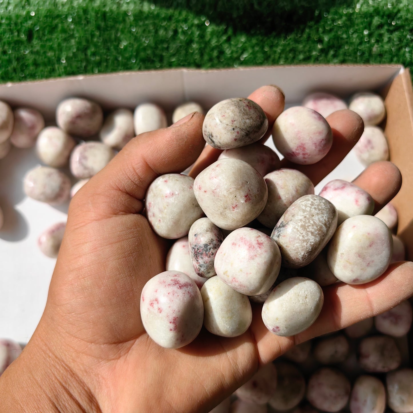 1.5 kg tumbled cinabrite