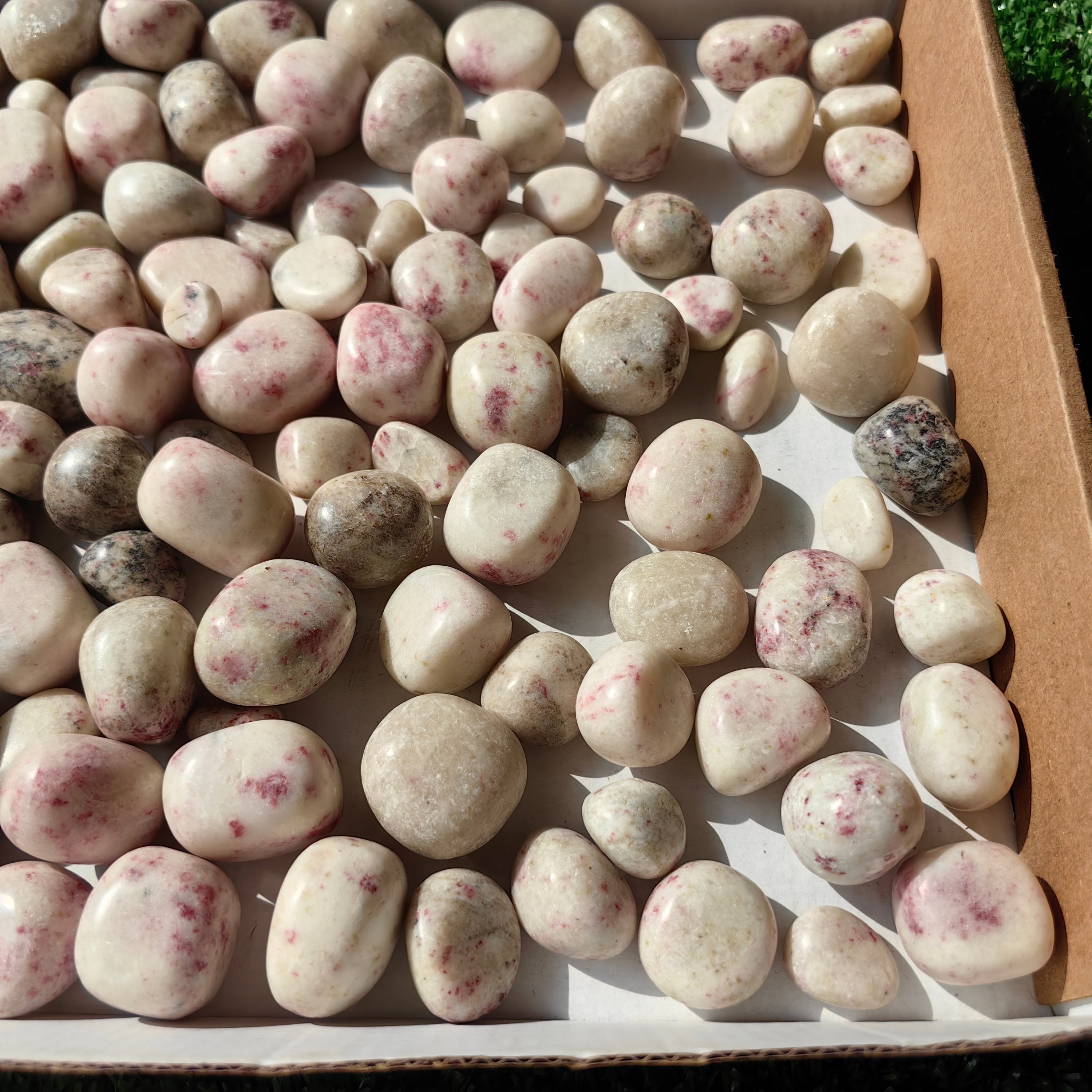 1.5 kg tumbled cinabrite