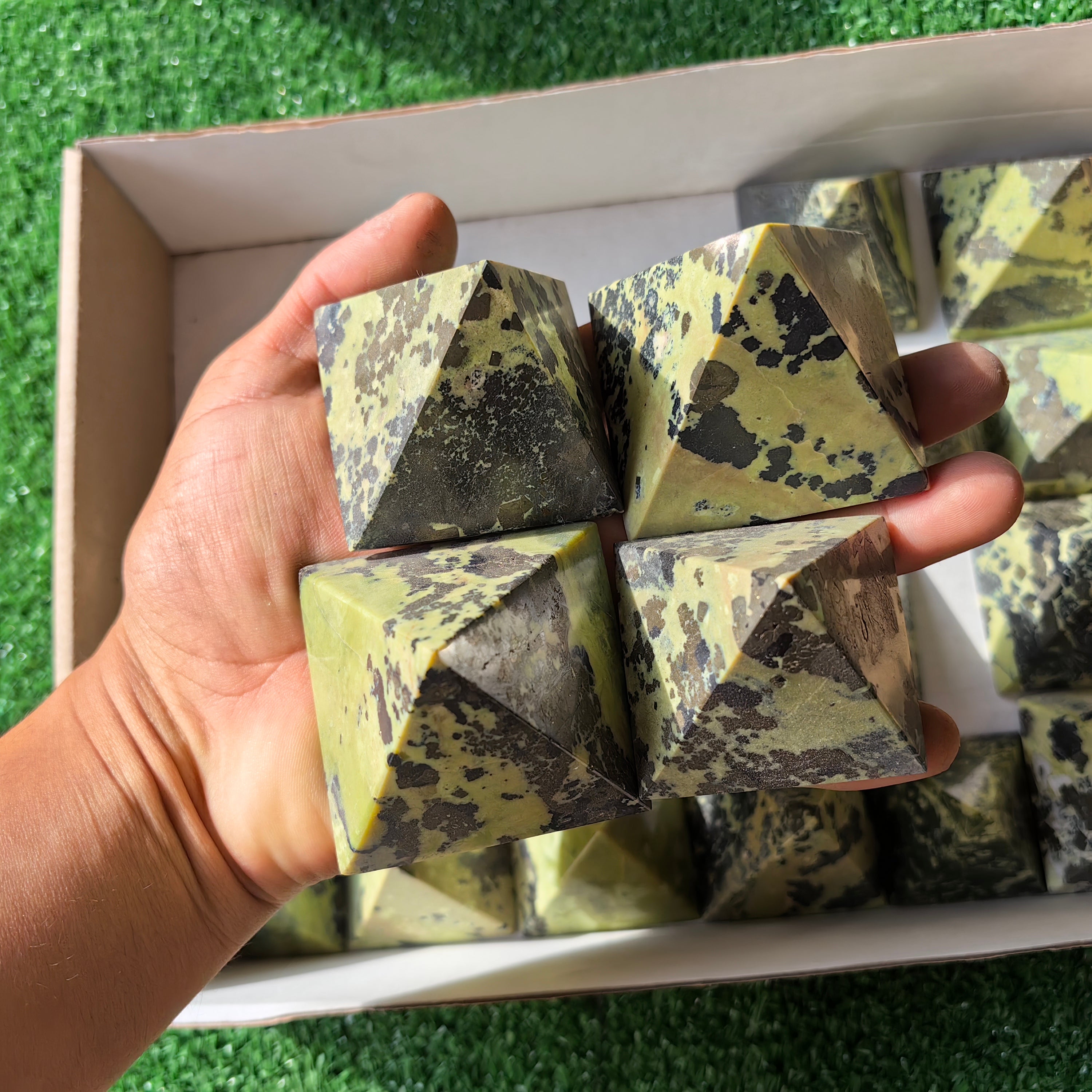 22 pc green serpentine with pyrite pyramids