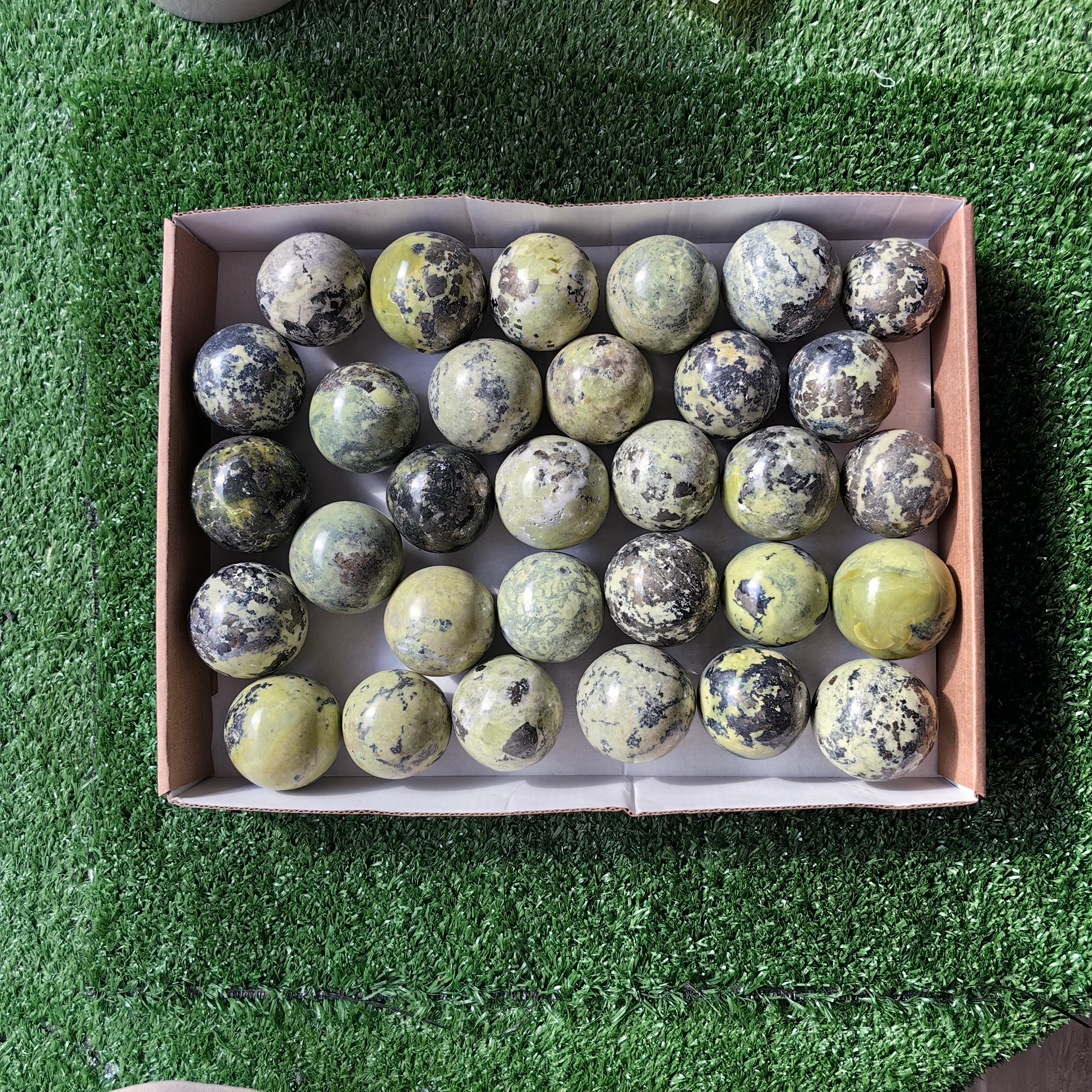 31 pc green serpentine with pyrite spheres