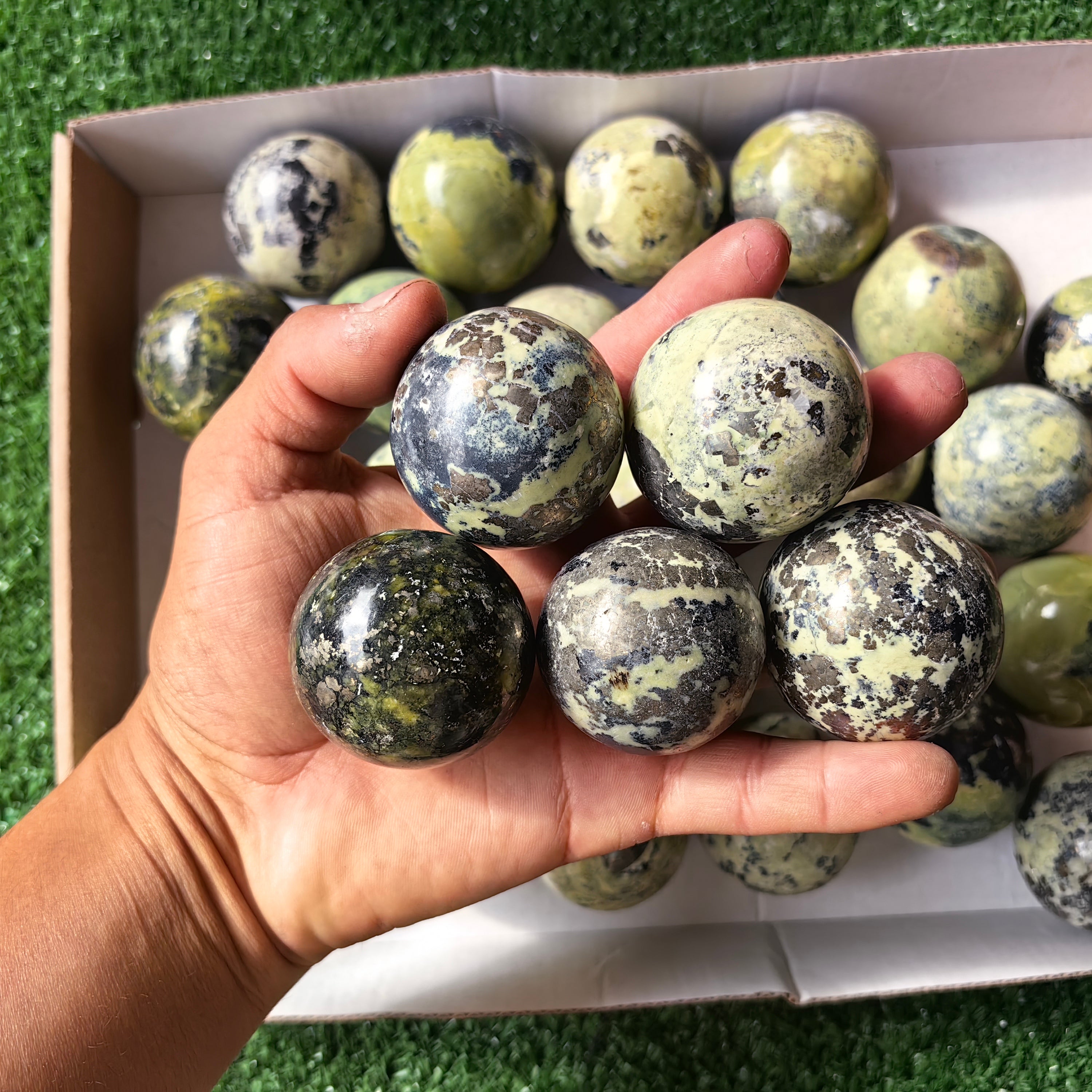 31 pc green serpentine with pyrite spheres