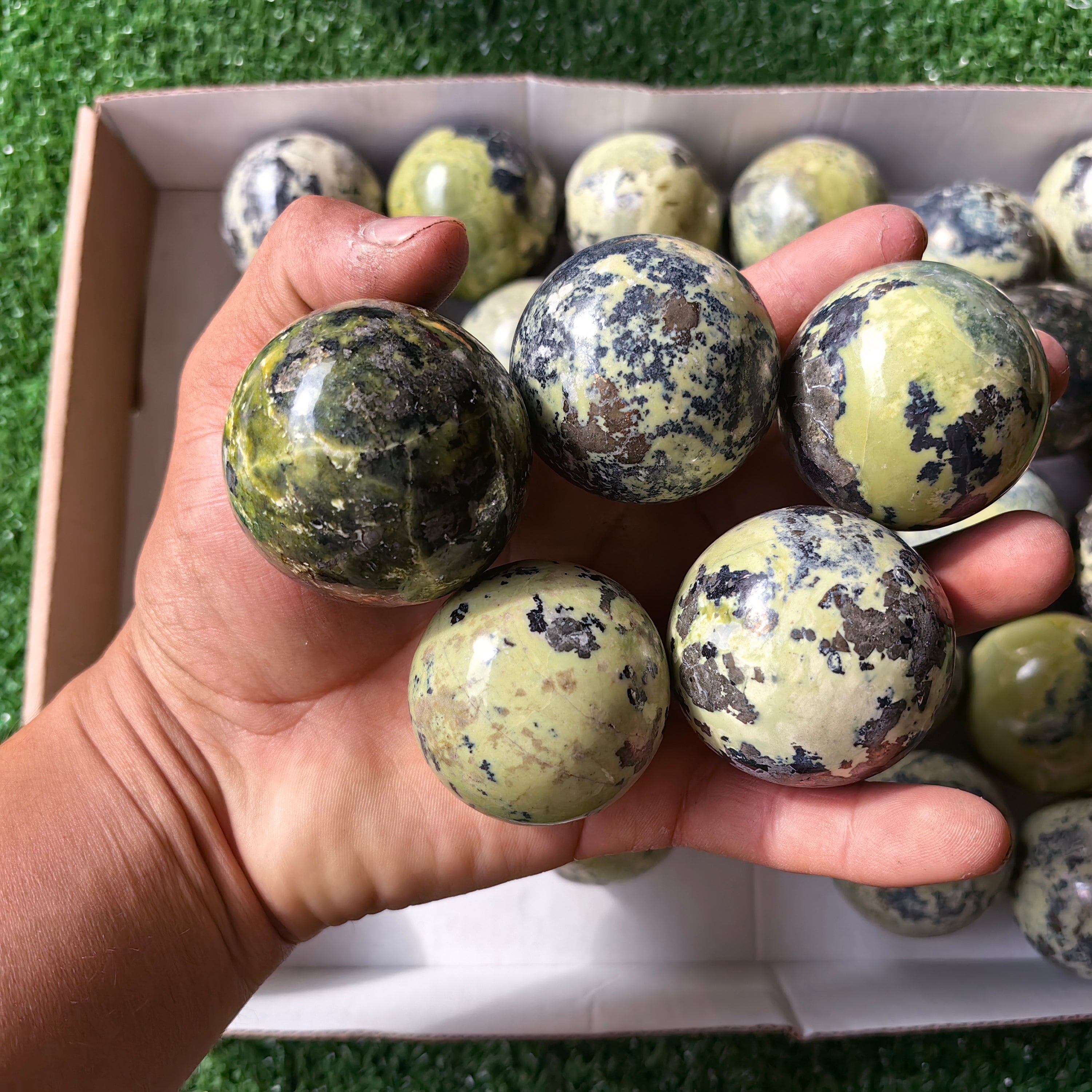 31 pc green serpentine with pyrite spheres