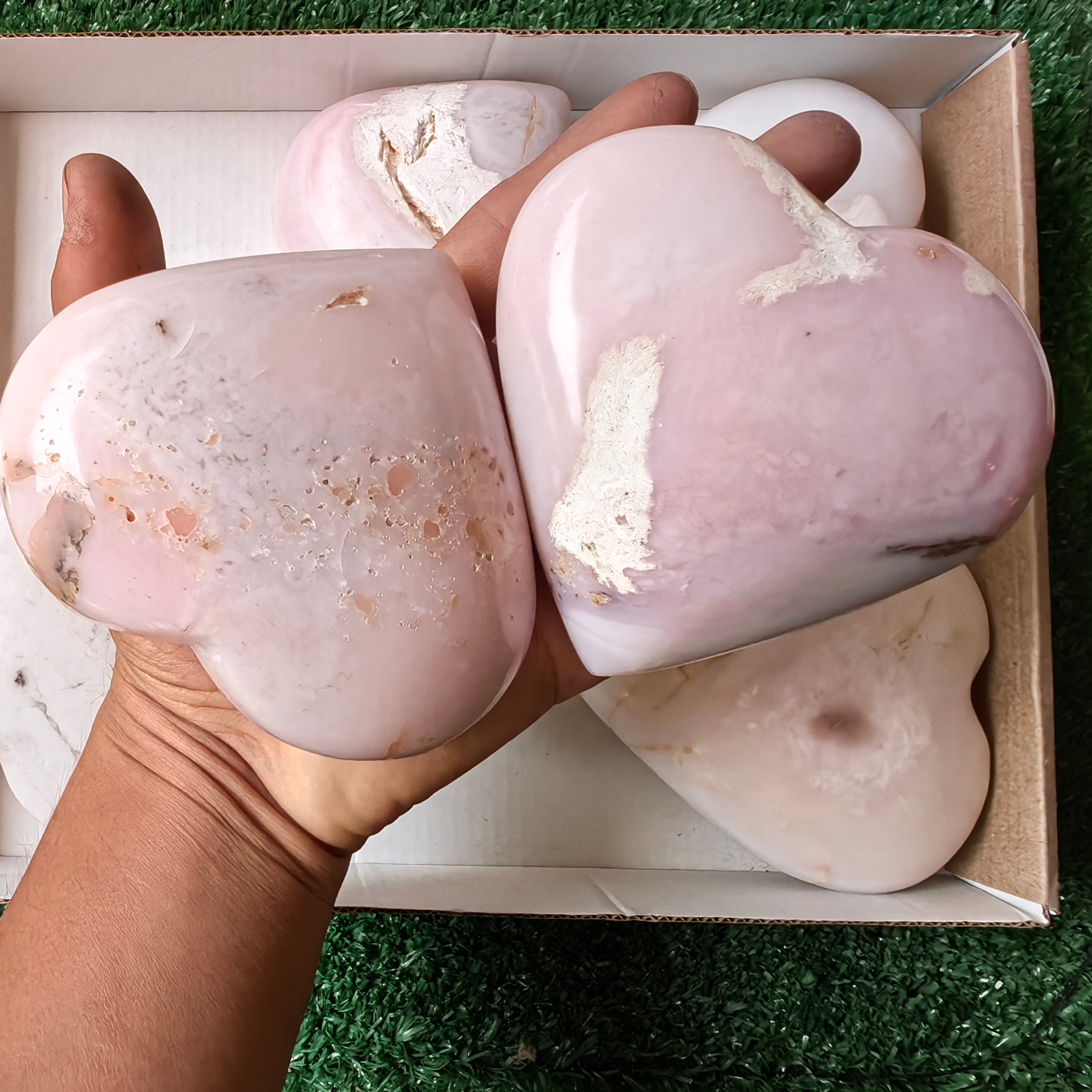 8 pc big peruvian  pink opal hearts