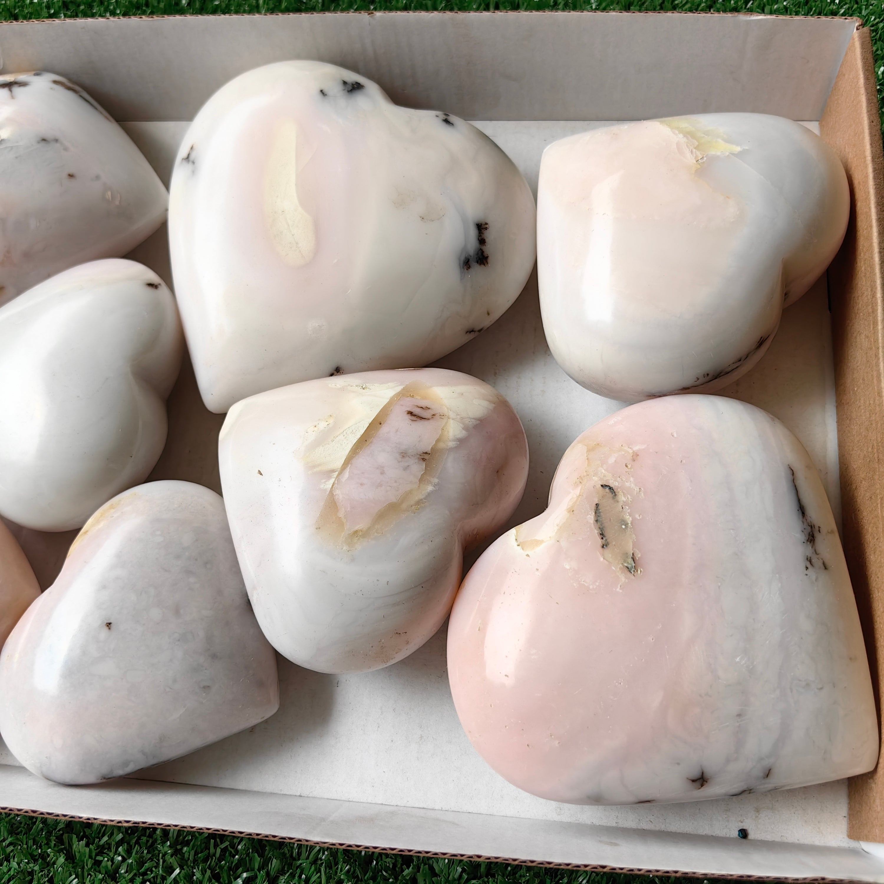 8 pc big peruvian  pink opal hearts