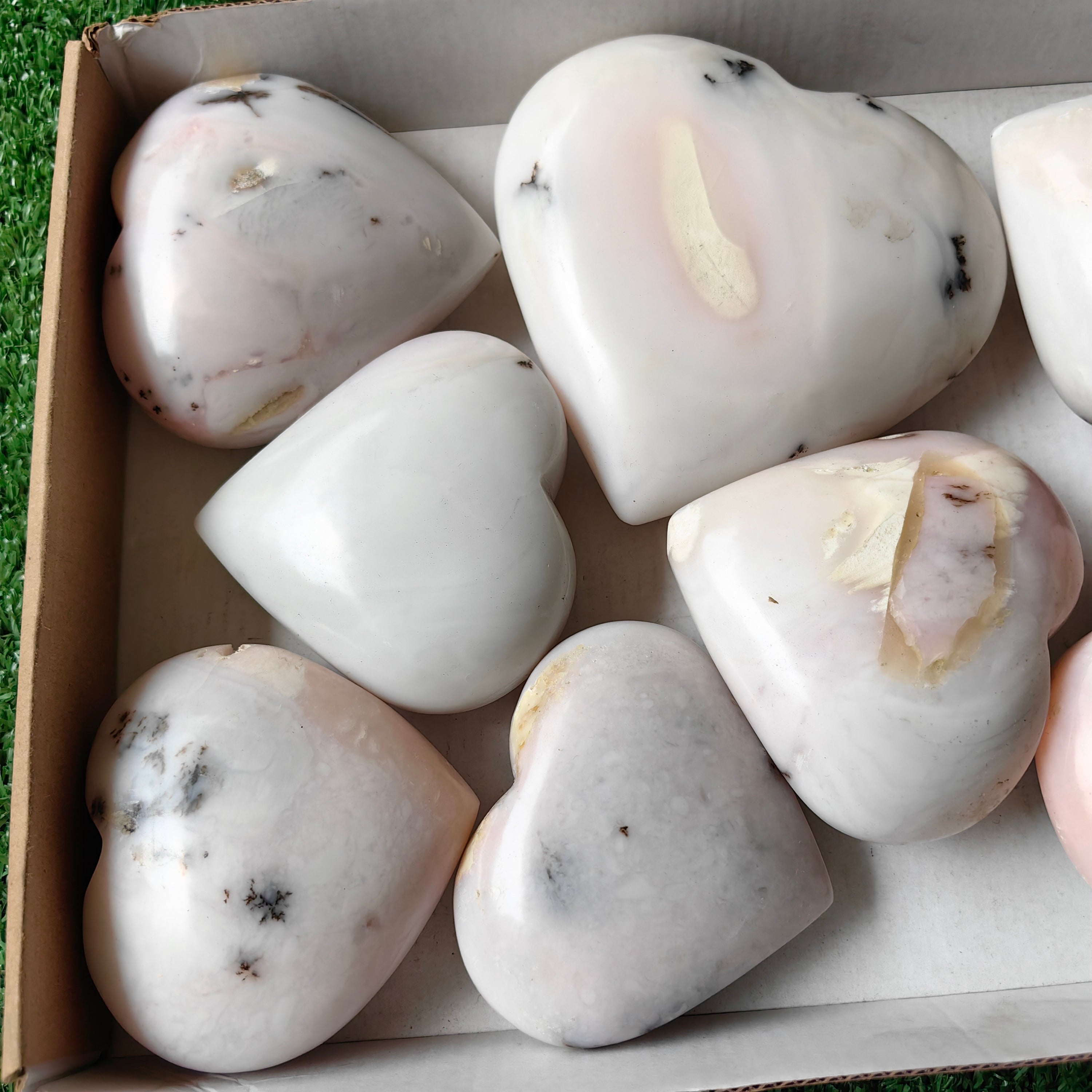 8 pc big peruvian  pink opal hearts