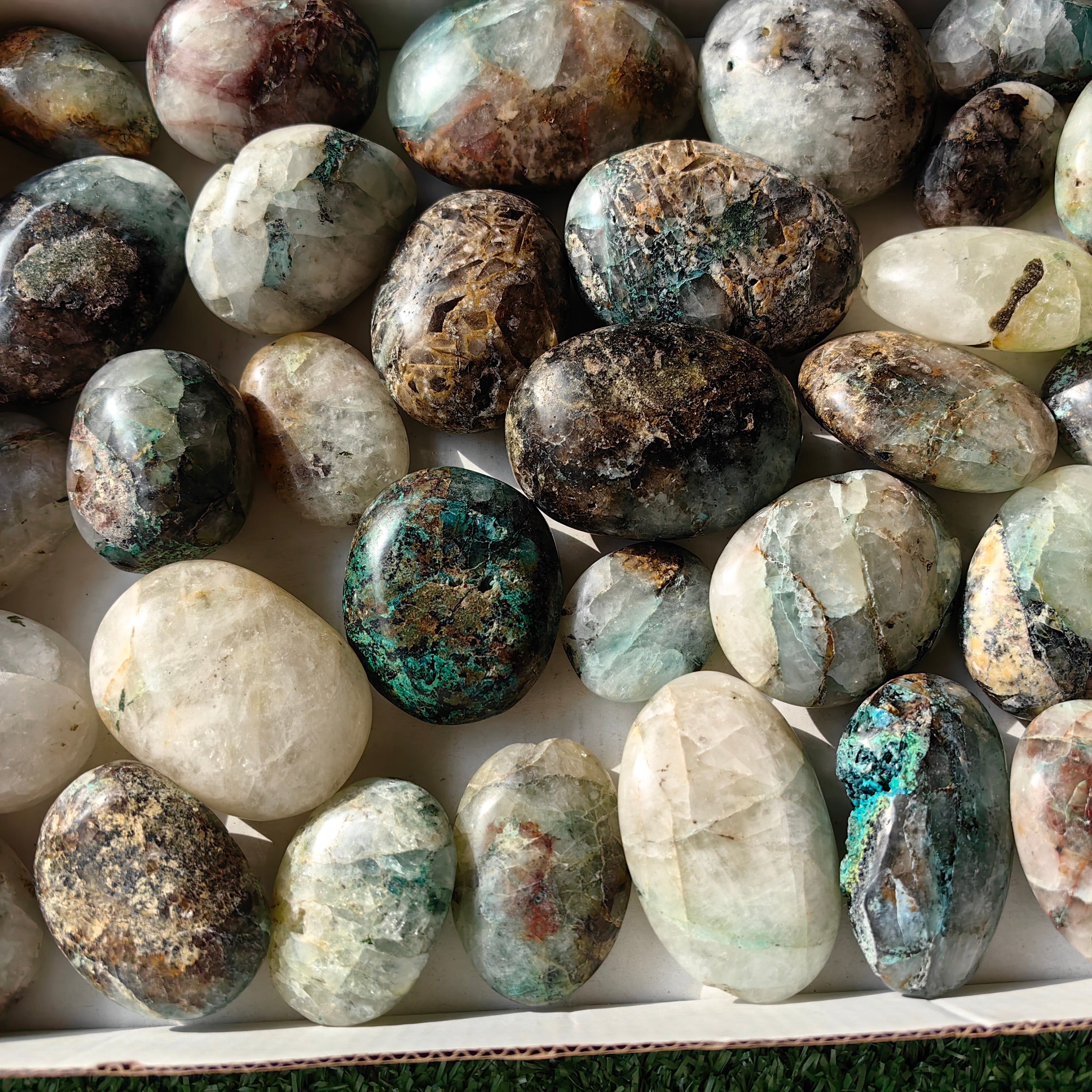 33 pc chrysocolla on quartz palms