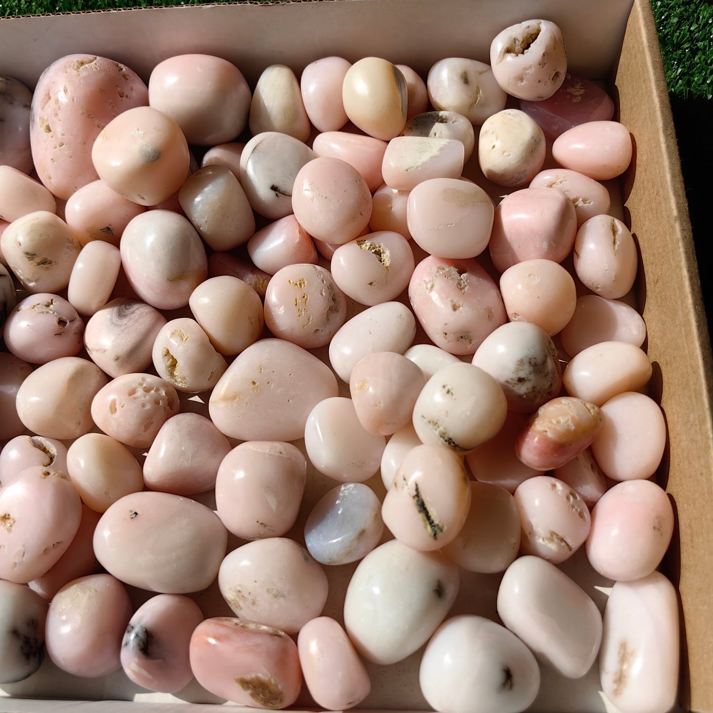 1.8 kg peruvian pink opal tumbled