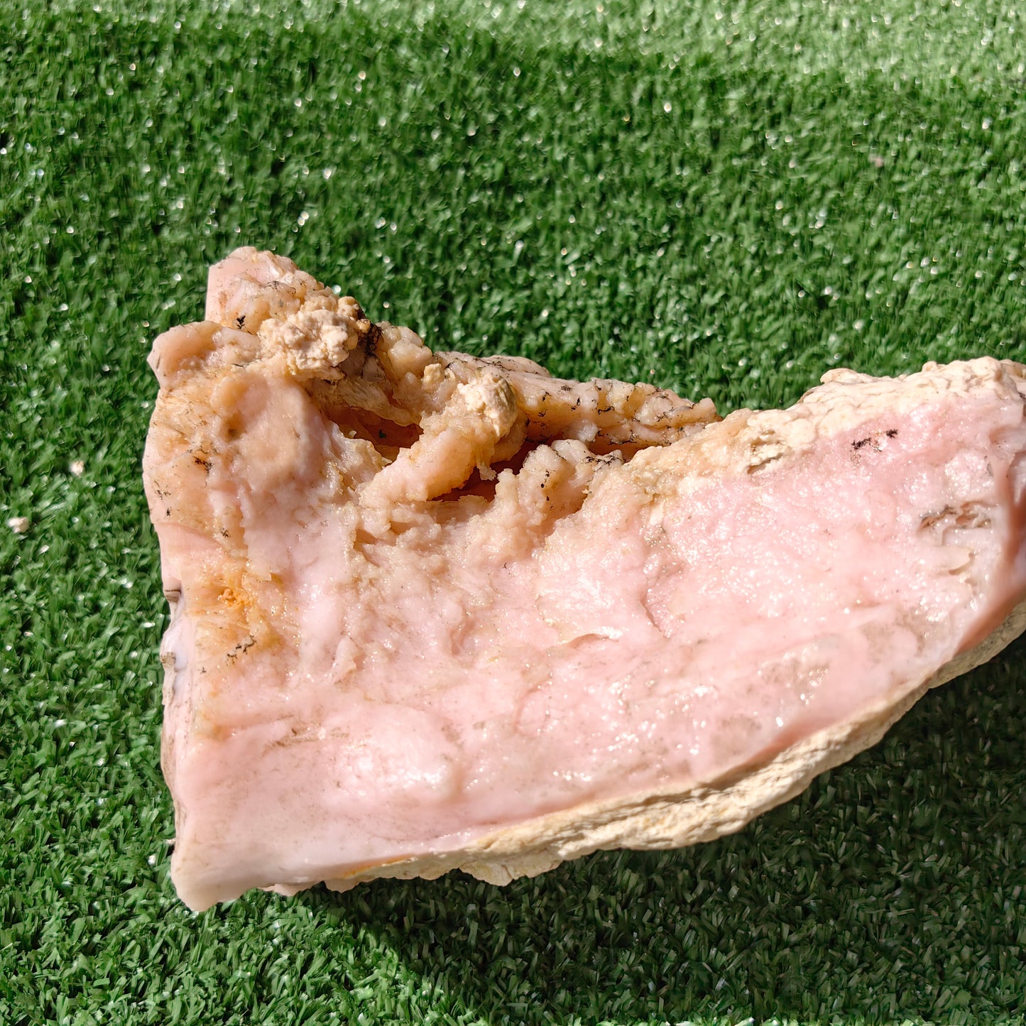1.3 Kg Pink Opal Rough