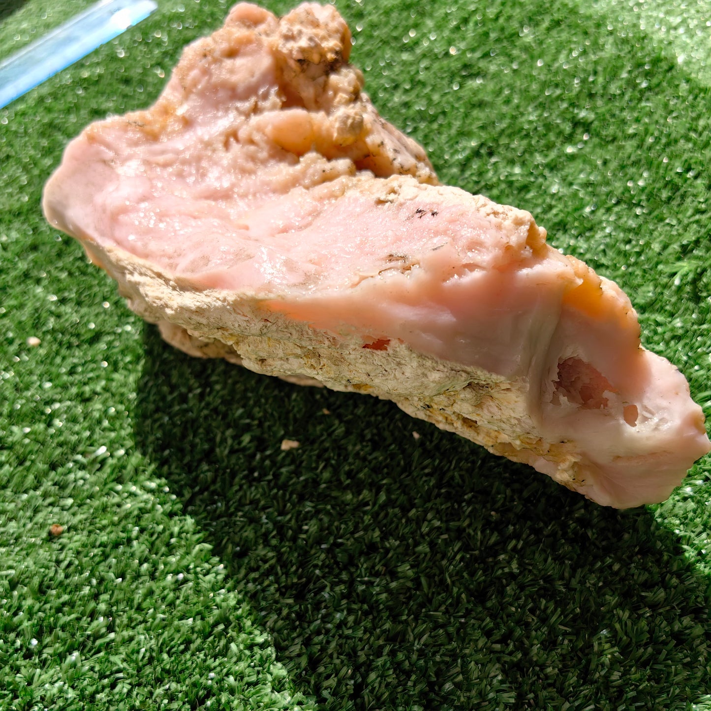 1.3 Kg Pink Opal Rough