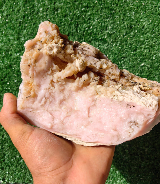 1.3 Kg Pink Opal Rough