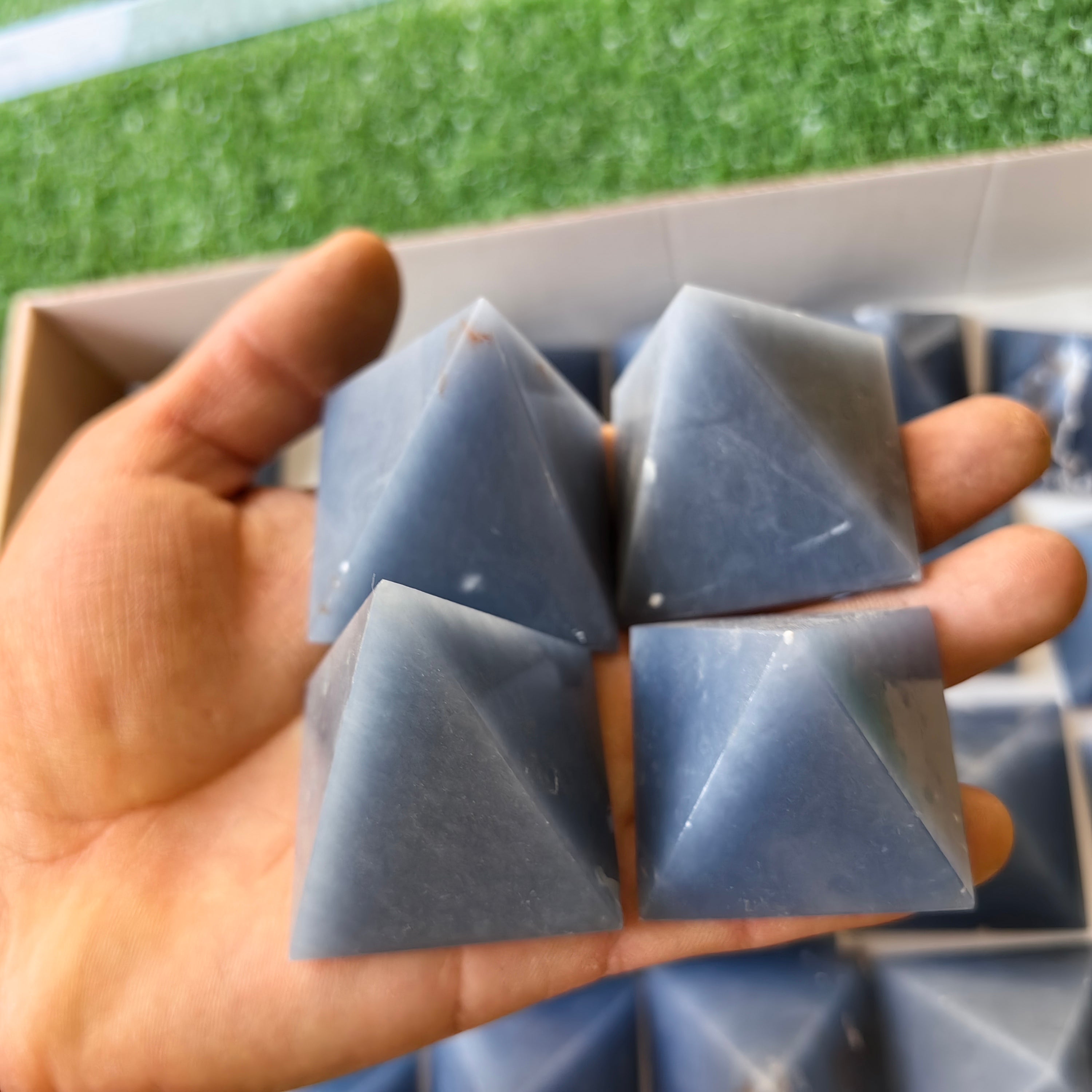 28 pc blue angelite pyramids