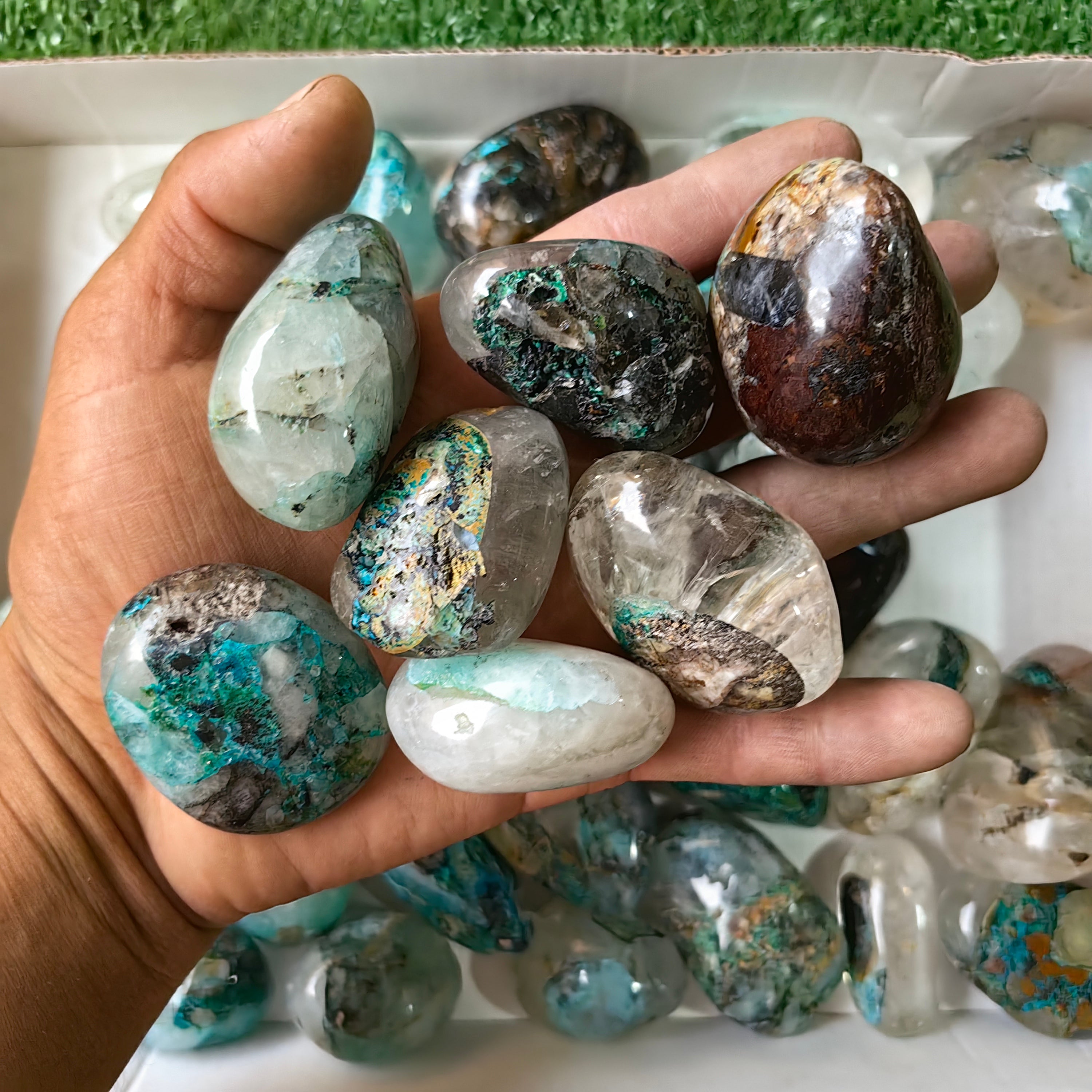 40 pc Chrysocolla on quartz Free Form
