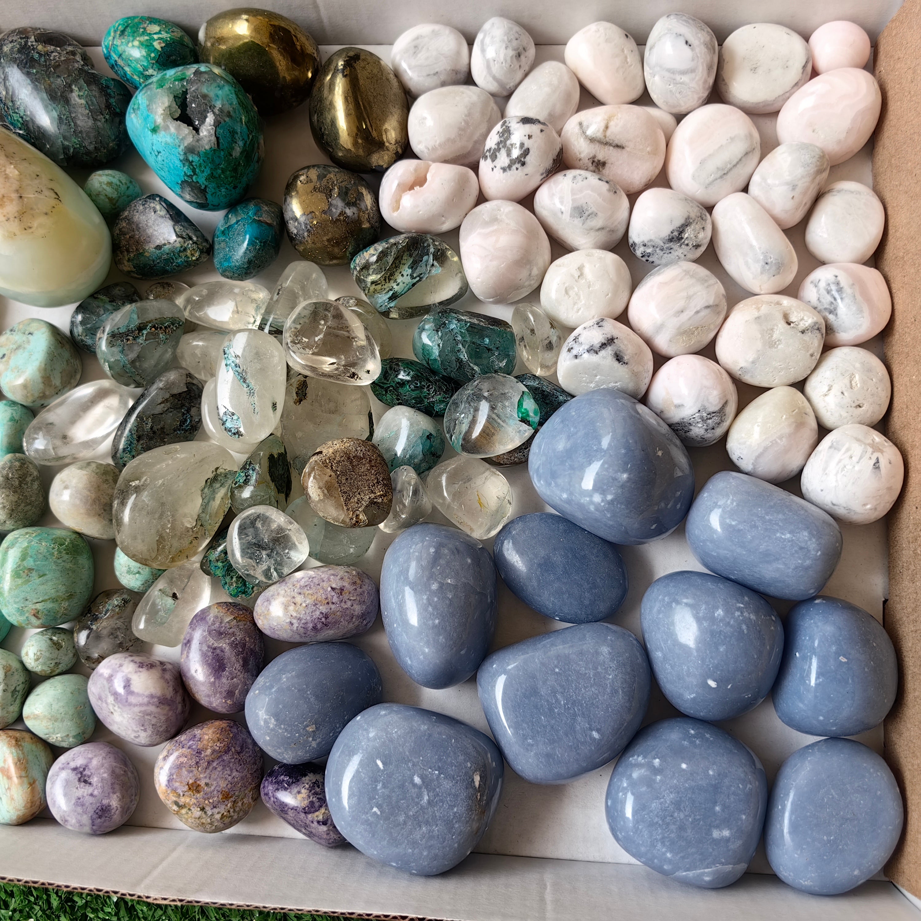 2 kg tumbled mixted angelite / mangano calcite / opal / bolivianite / chalcopyrite / chrysocolla