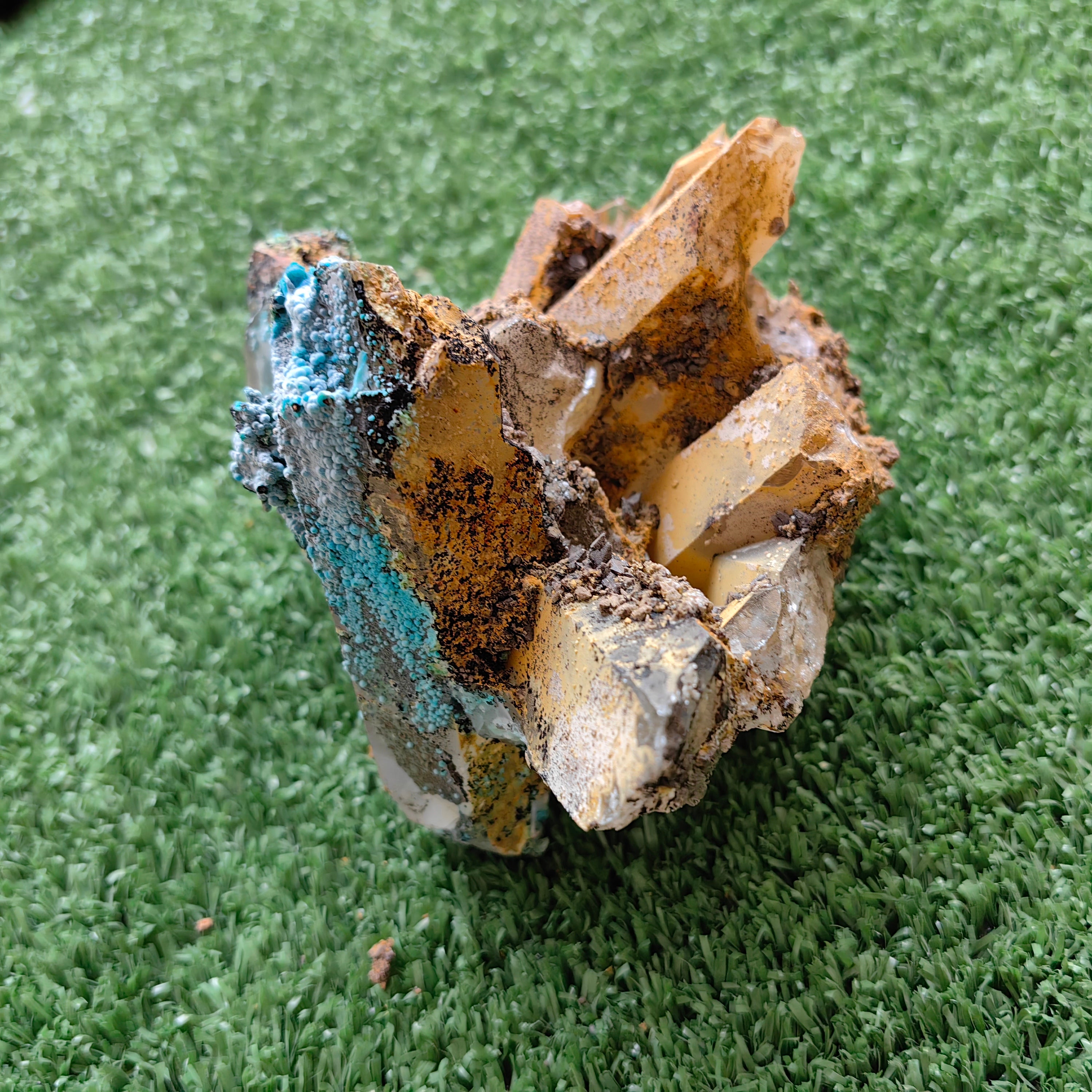 800 grams chrysocolla quartz rough from tentadora