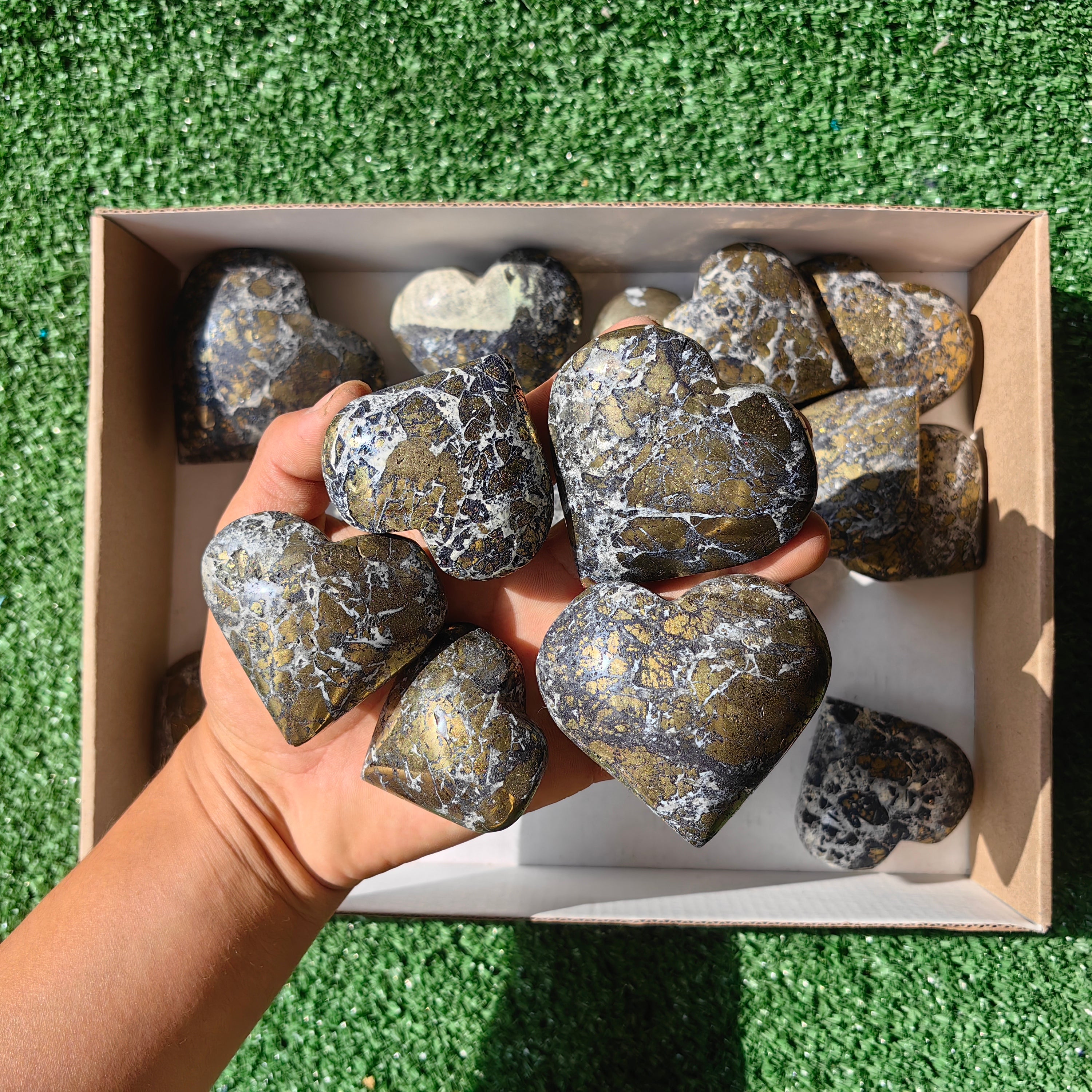 Lot 2.5 kg Chalcopyrite with Covellite heart