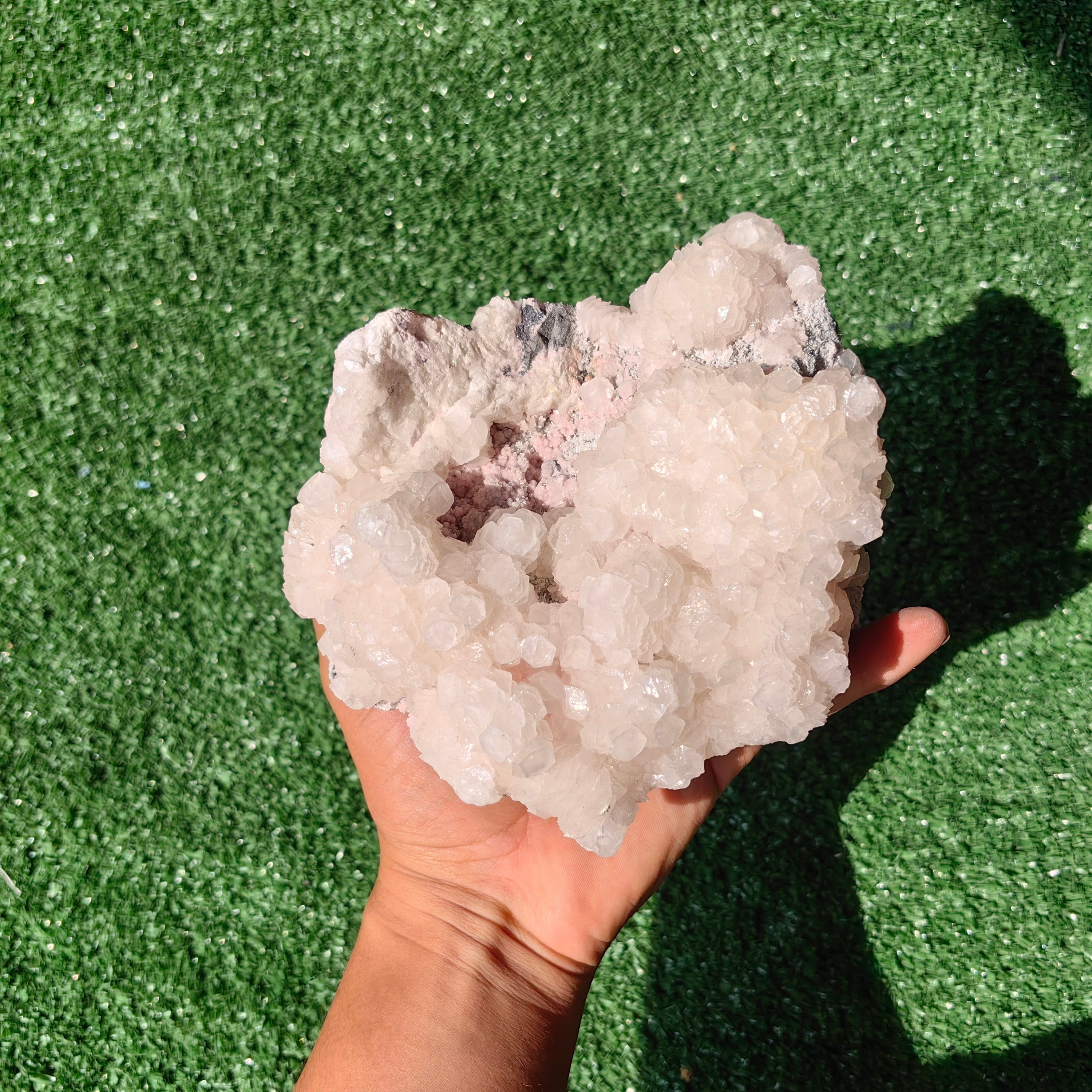 1 pc Rhodonite with Calcite rough
