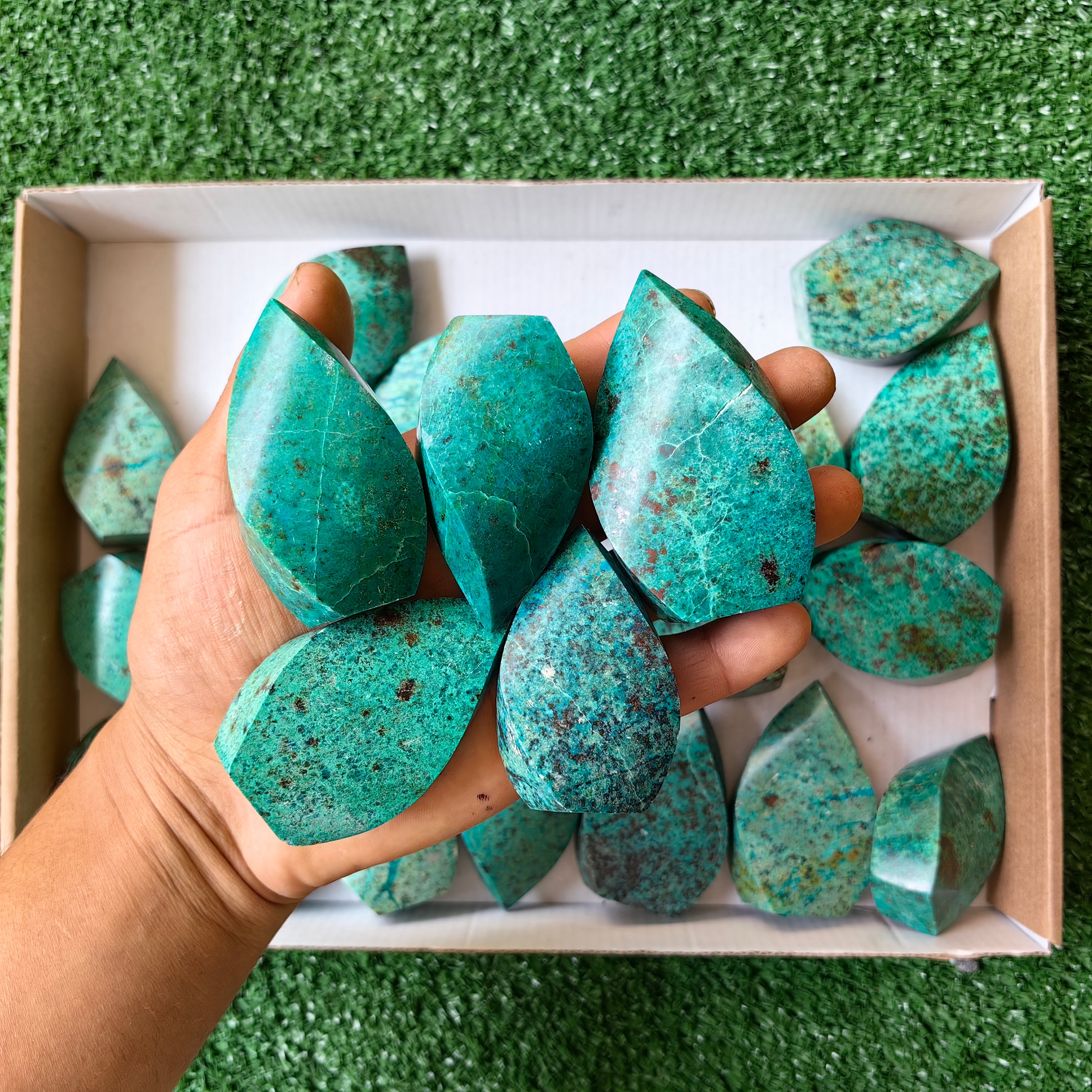 Lot 26 pcs Peruvian Turquoise flame