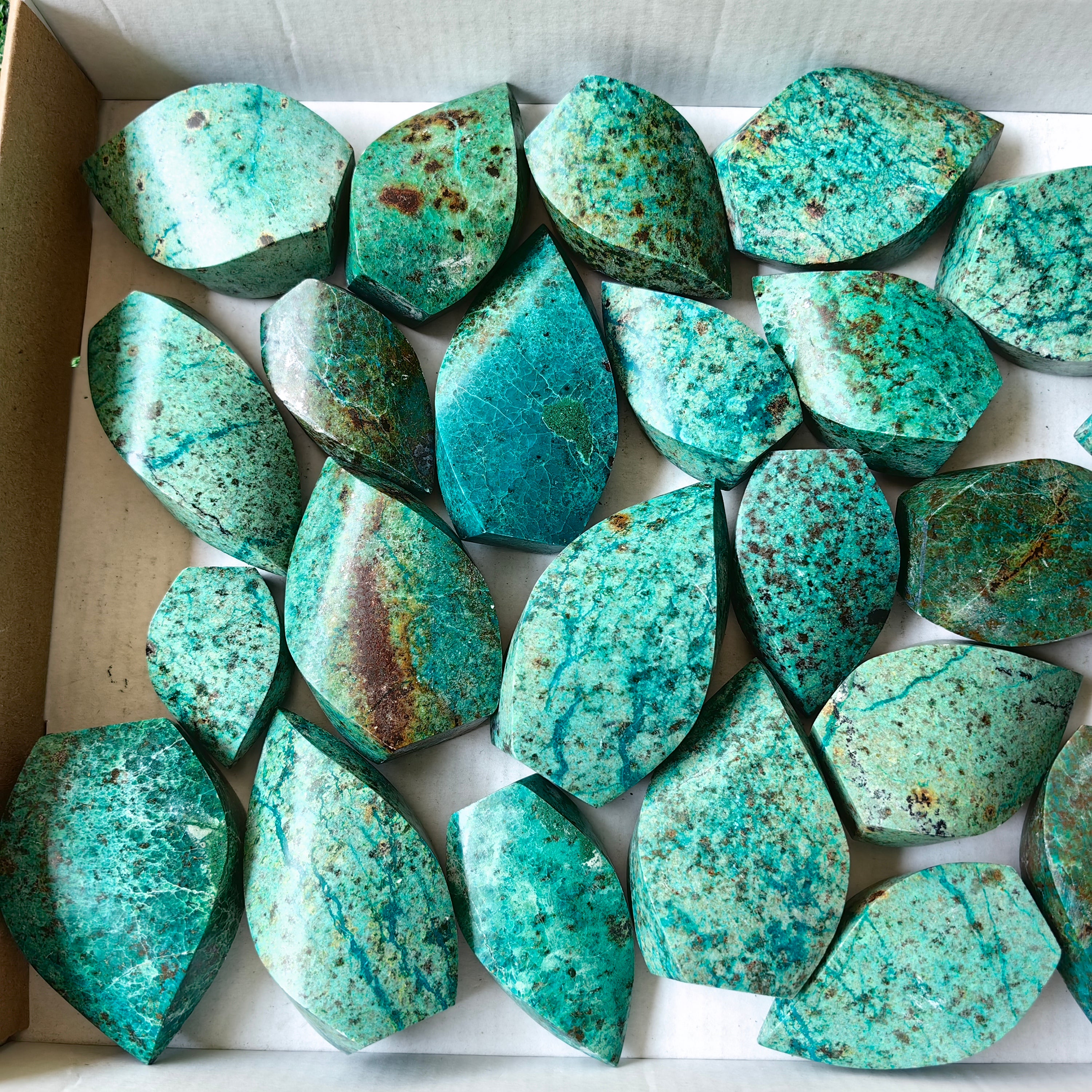 Lot 26 pcs Peruvian Turquoise flame