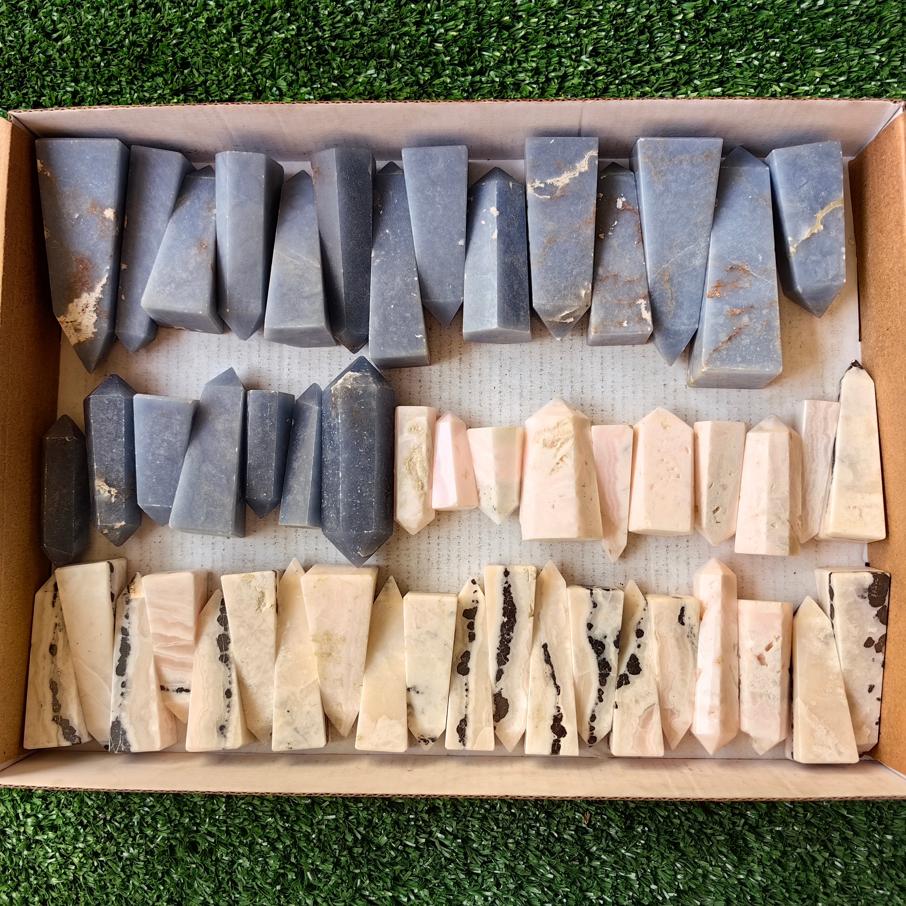 Lot 51 pcs Angelite / Mangano Tower