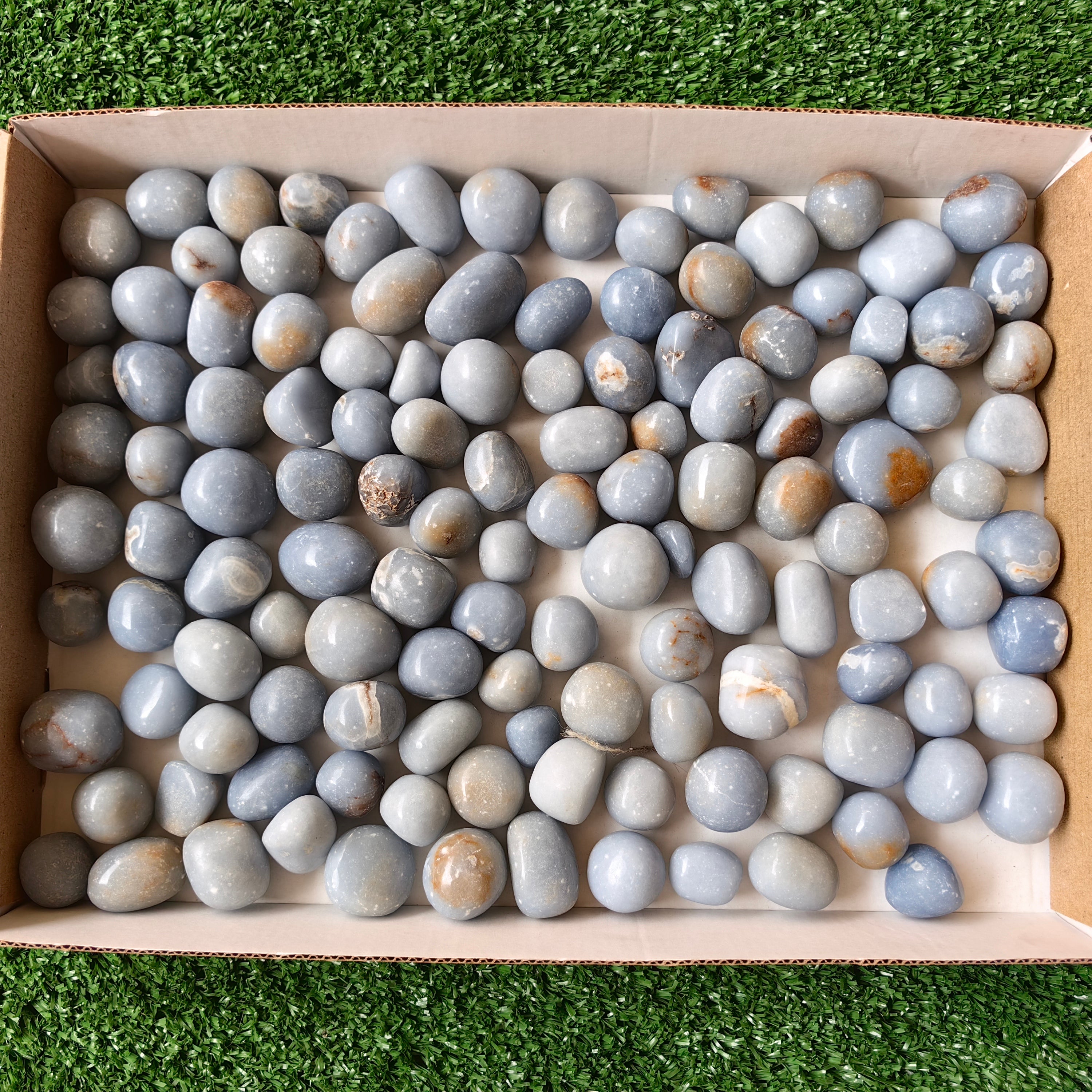 Lot 2 kg Angelite Tumbled