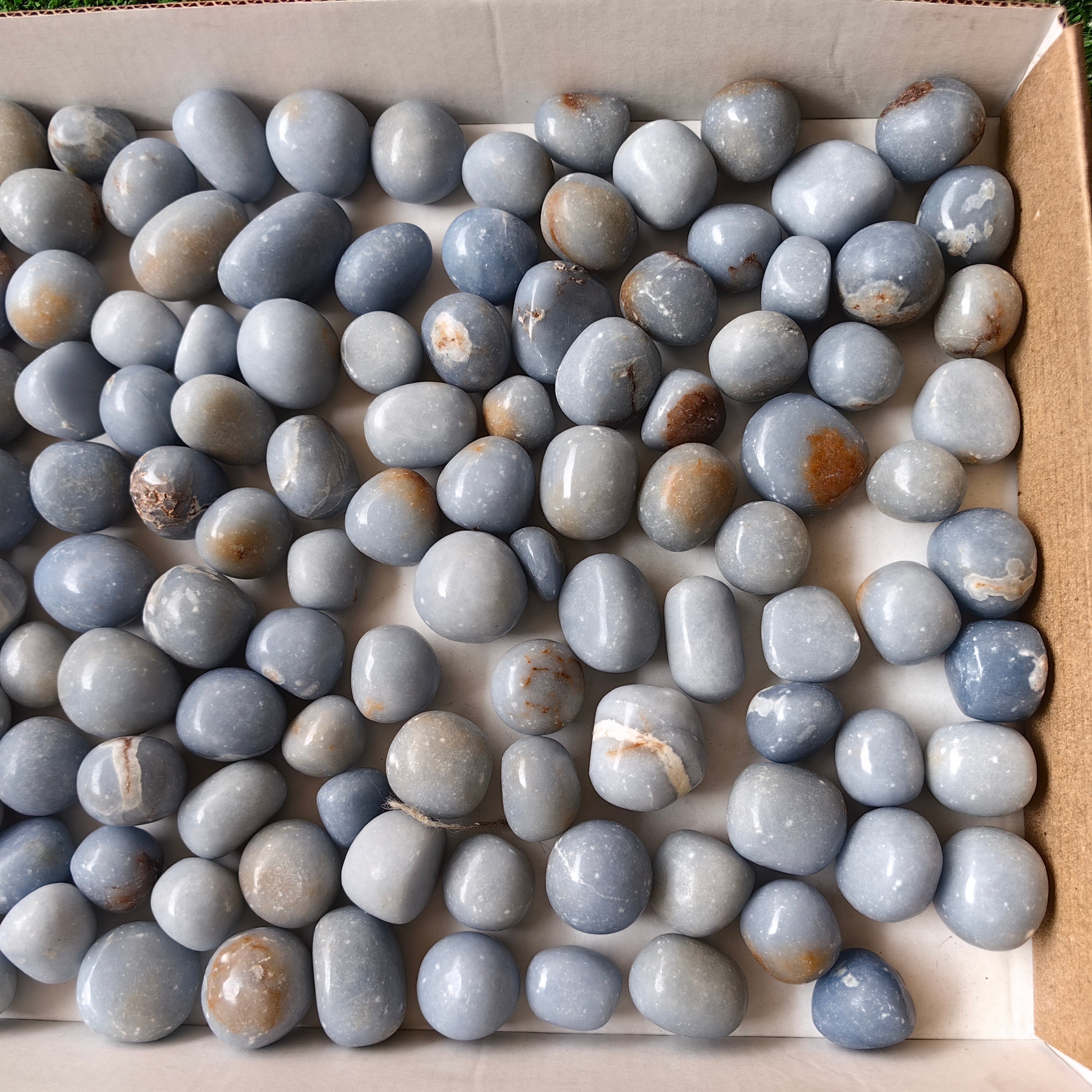 Lot 2 kg Angelite Tumbled