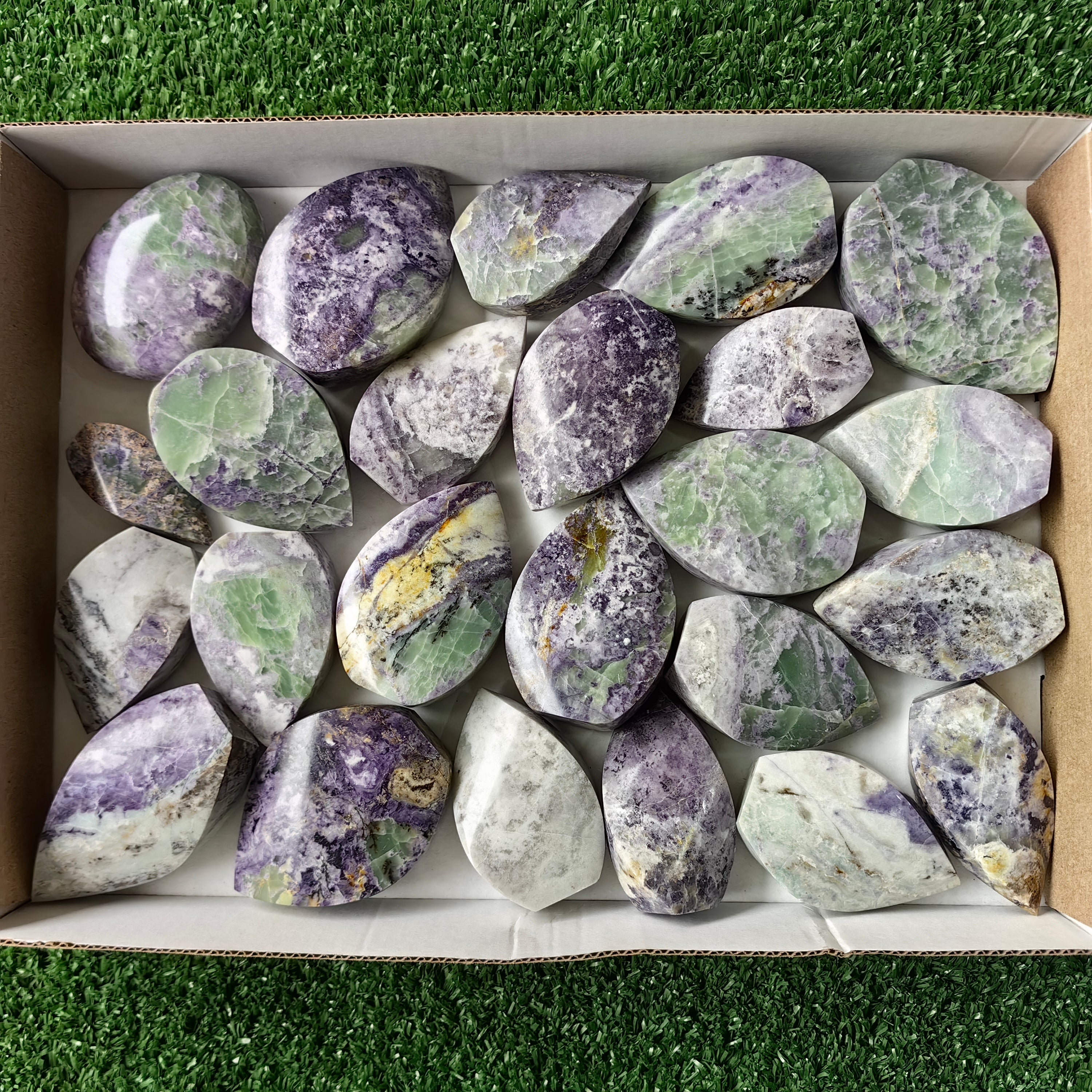 Lot 24 pcs Bolivianite Flame