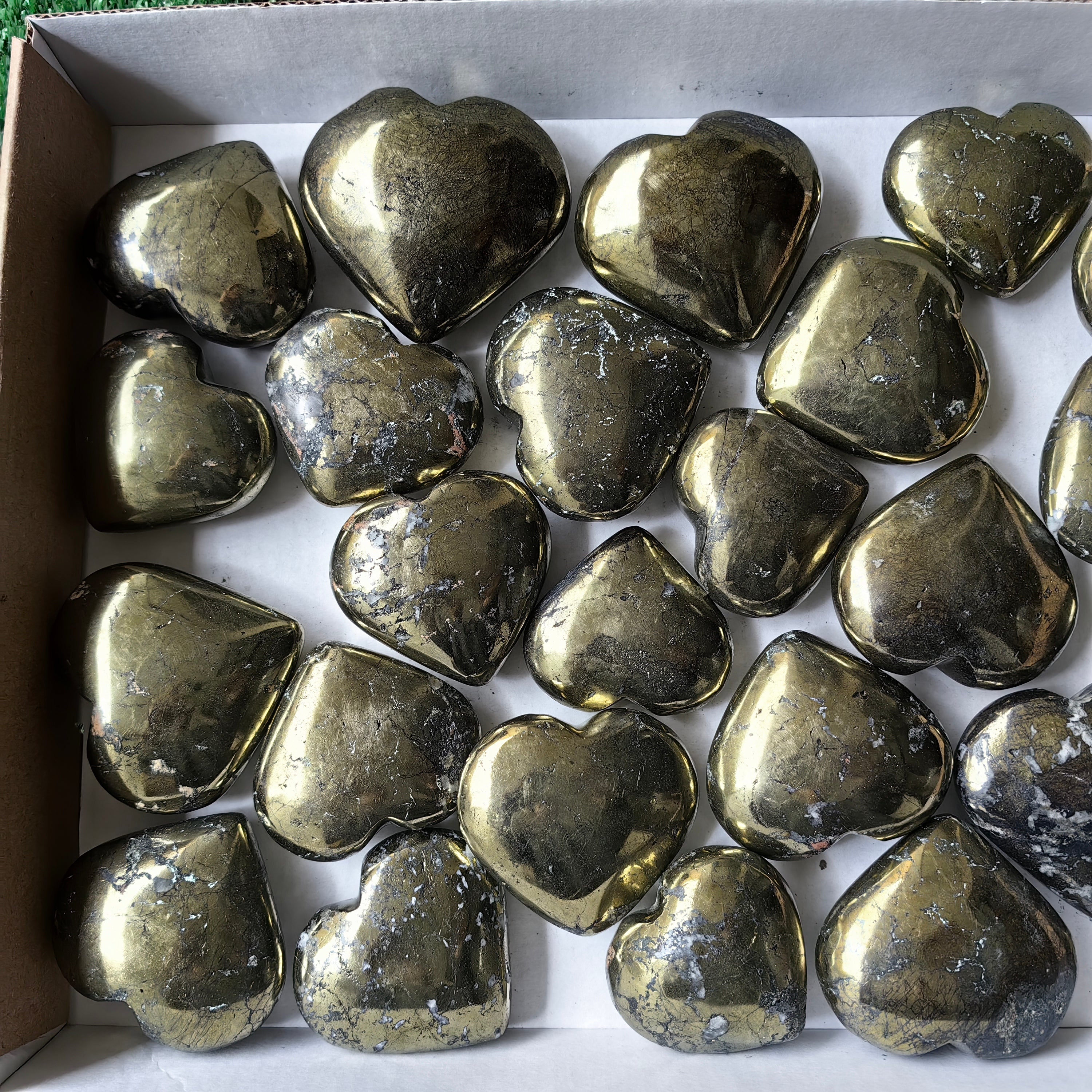 Lot 25 pcs Chalcopyrite Heart